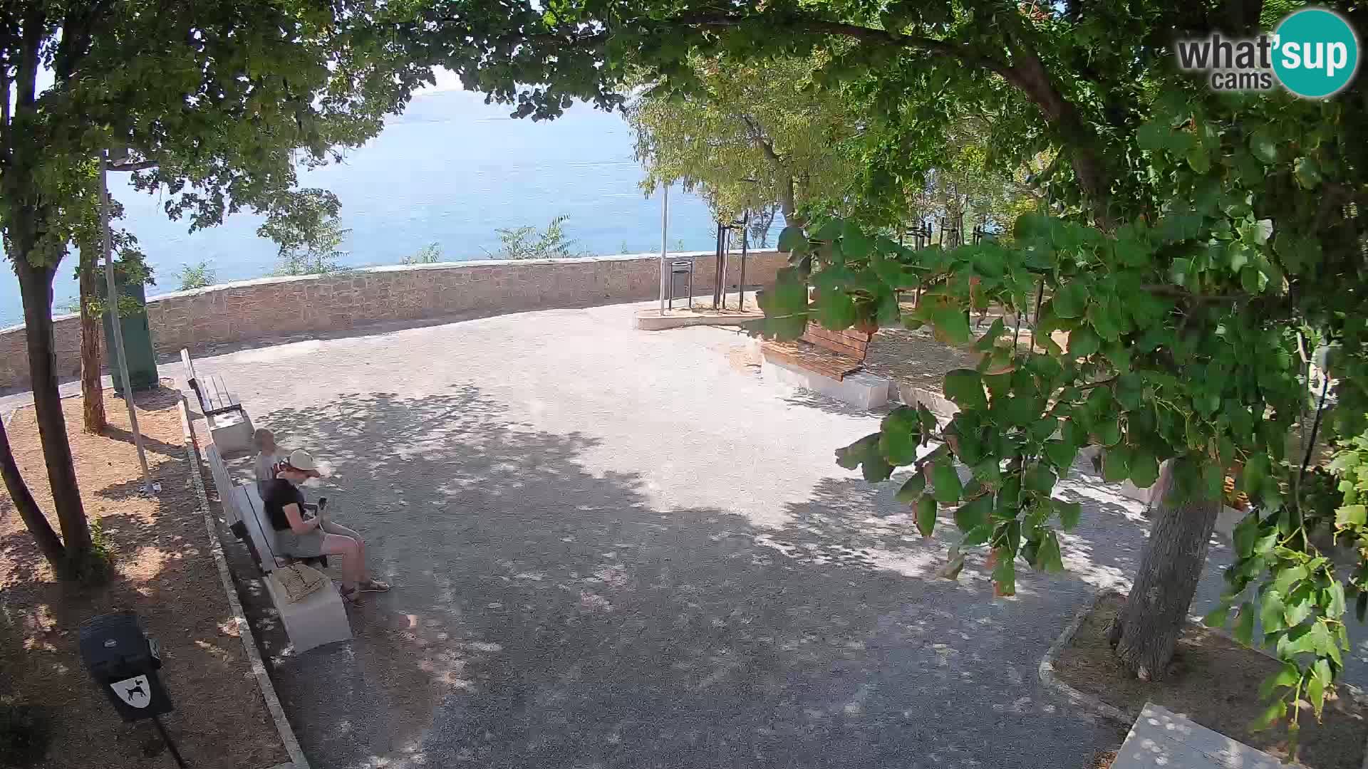 Kamera uživo Senj – Park književnika i Velebitski kanal