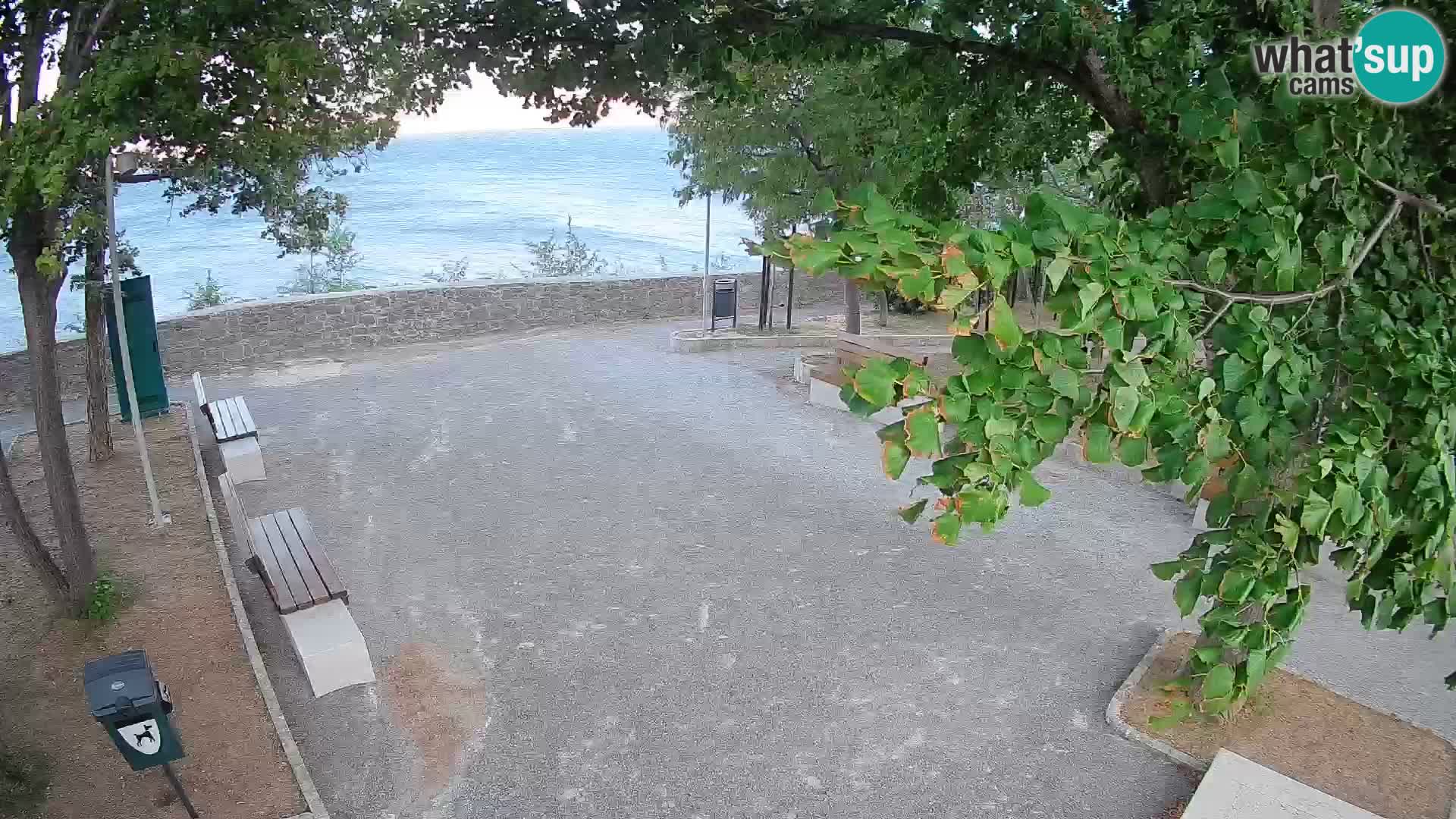 Webcam Senj en direct – Parc des Écrivains et canal du Velebit