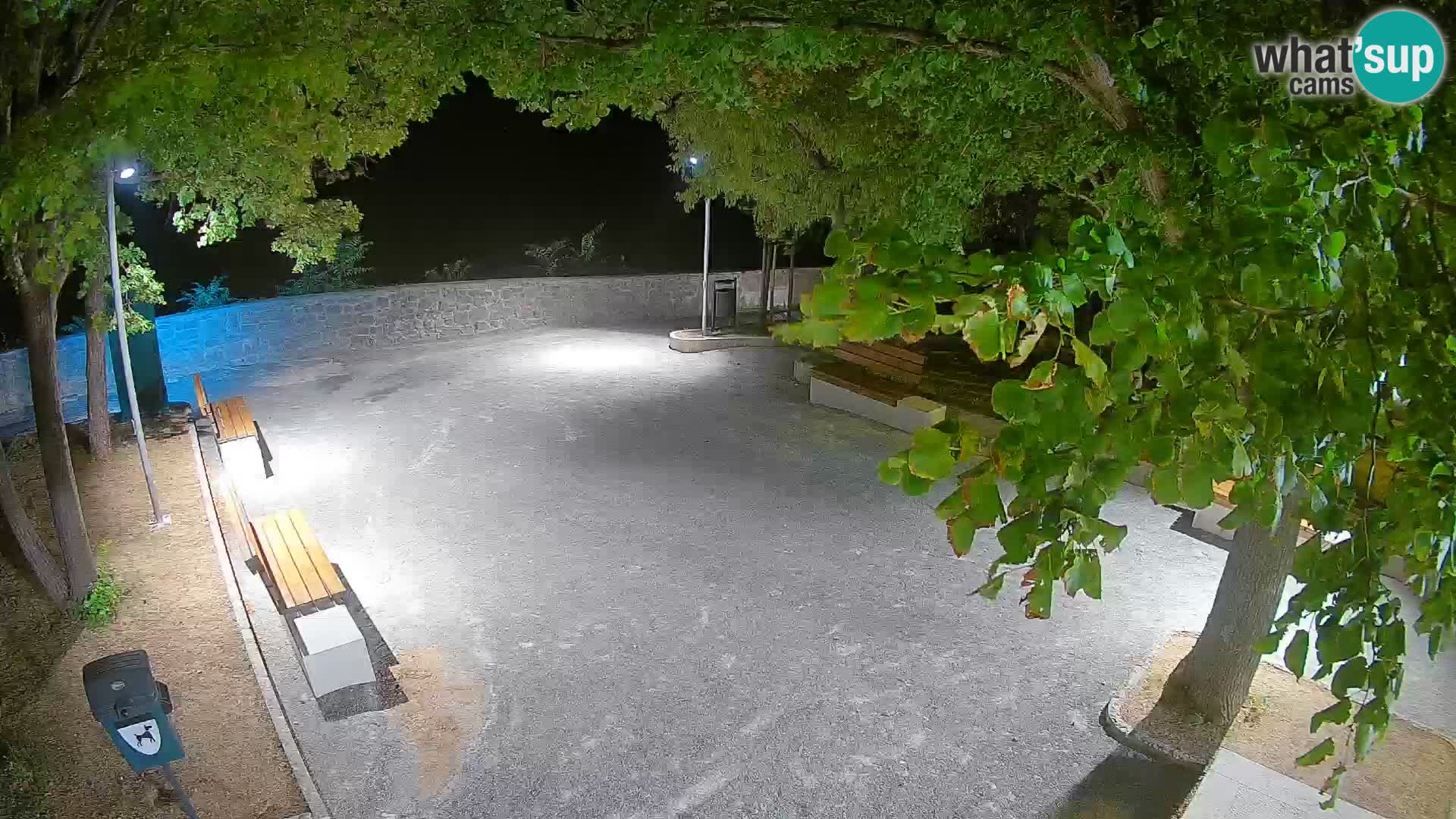Kamera uživo Senj – Park književnika i Velebitski kanal