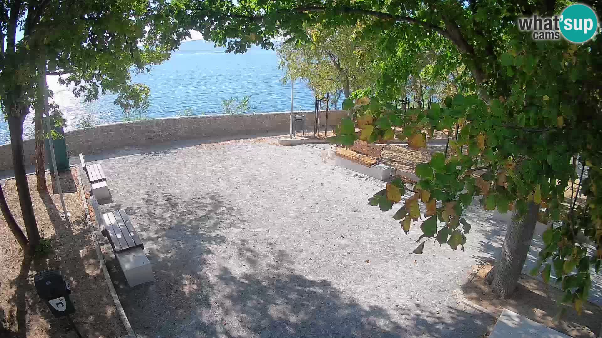 Kamera uživo Senj – Park književnika i Velebitski kanal