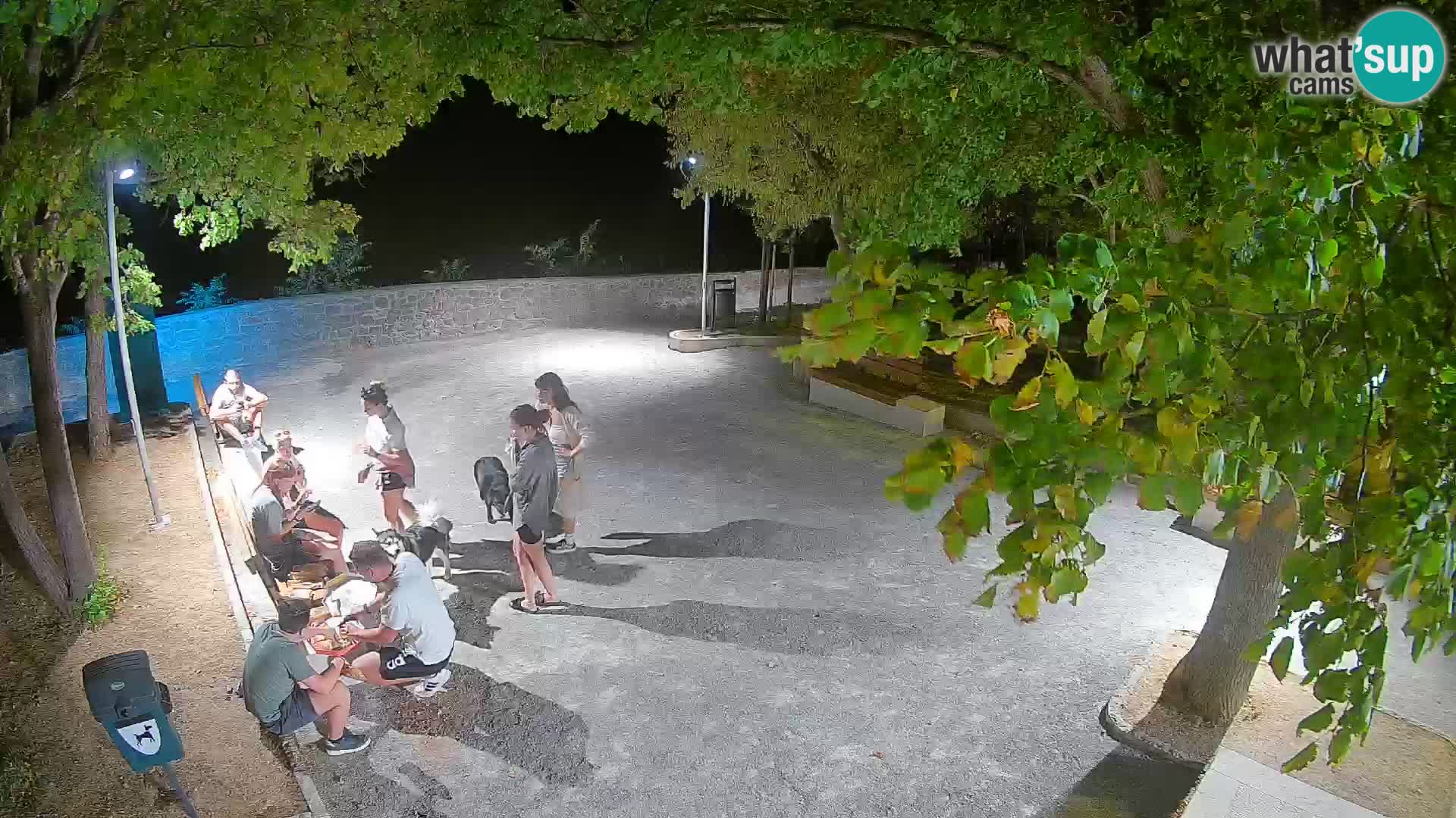 Webcam Senj en direct – Parc des Écrivains et canal du Velebit