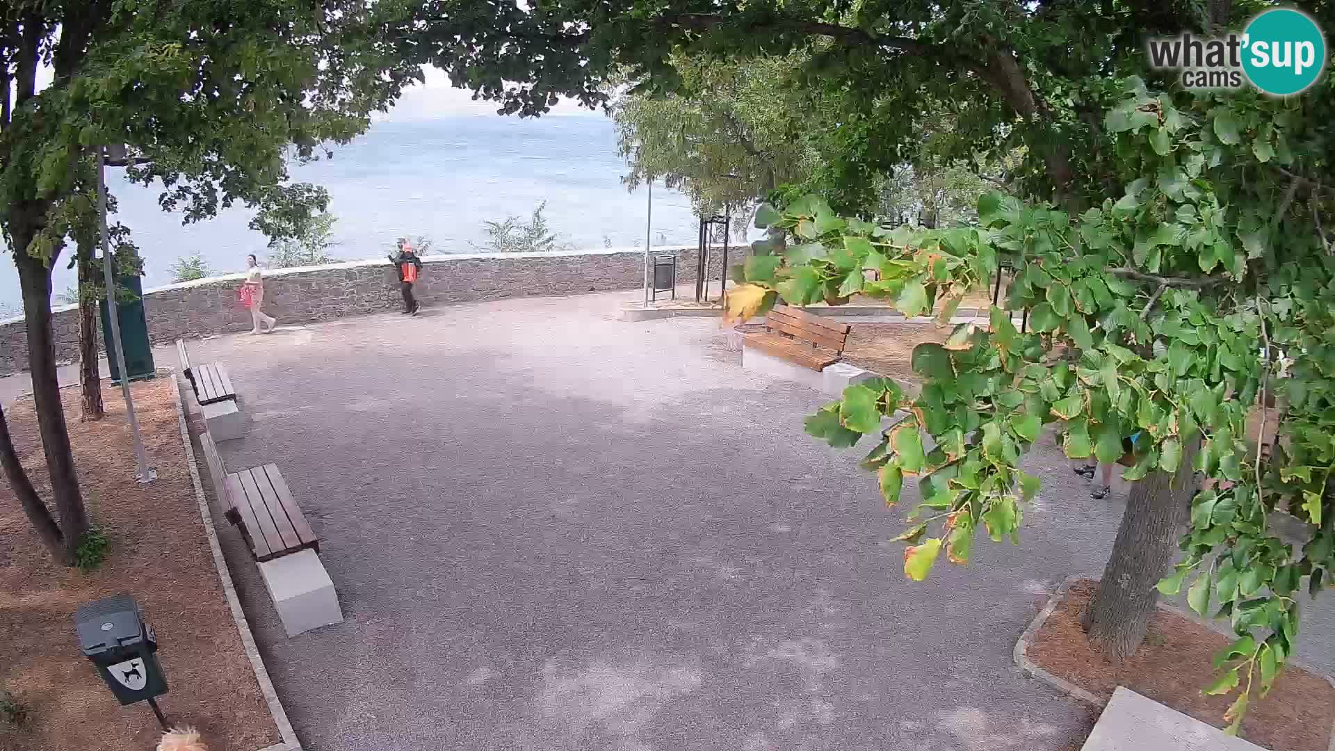 Webcam Senj en direct – Parc des Écrivains et canal du Velebit