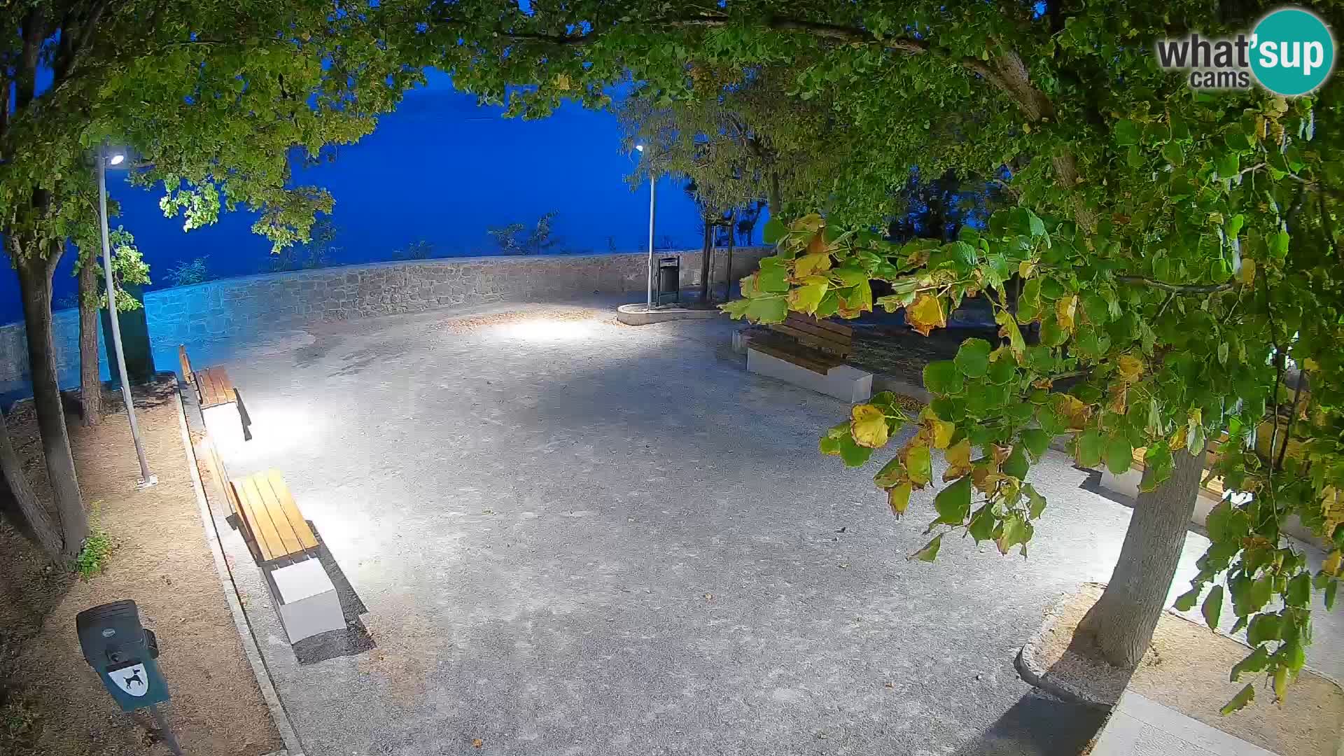 Webcam Senj en direct – Parc des Écrivains et canal du Velebit