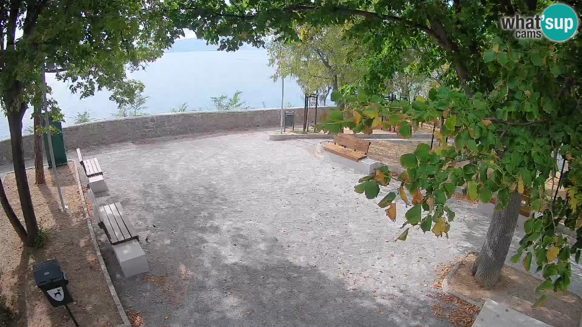Webcam Senj en direct – Parc des Écrivains et canal du Velebit