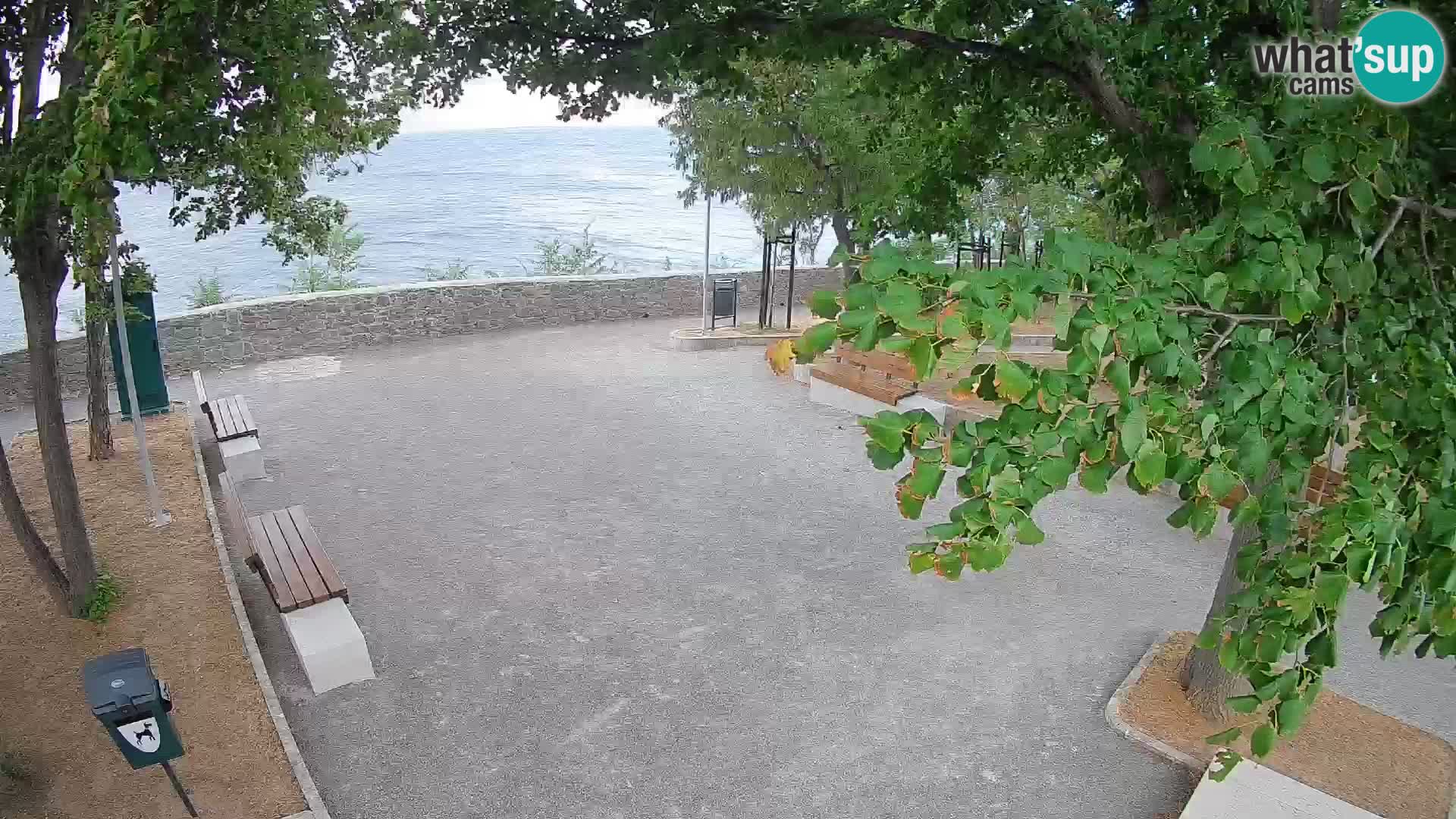 Webcam Senj en direct – Parc des Écrivains et canal du Velebit