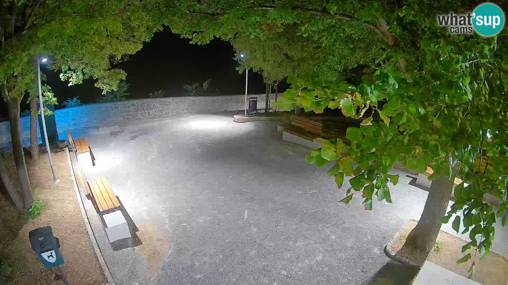 Webcam Senj en direct – Parc des Écrivains et canal du Velebit
