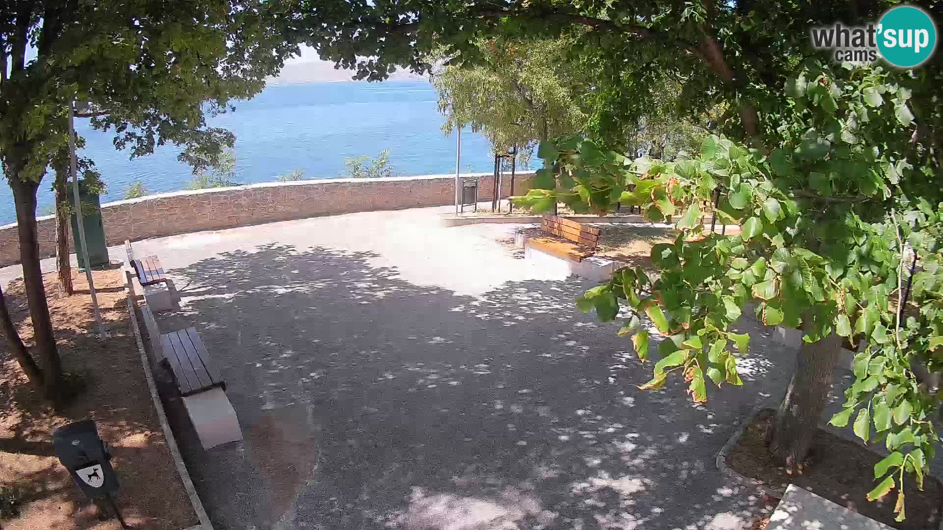 Webcam Senj en direct – Parc des Écrivains et canal du Velebit