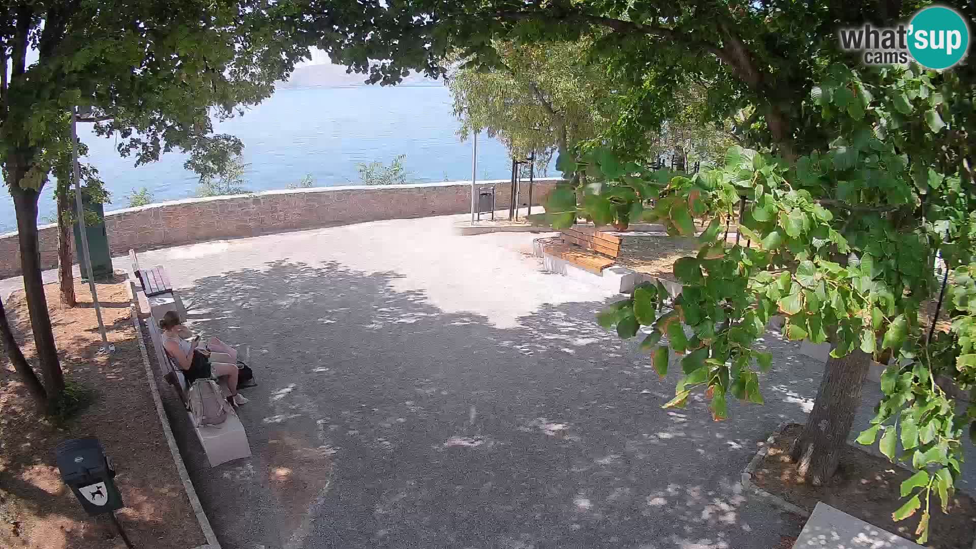 Webcam Senj en direct – Parc des Écrivains et canal du Velebit