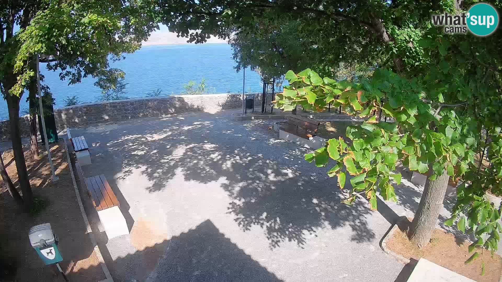 Webcam Senj en direct – Parc des Écrivains et canal du Velebit