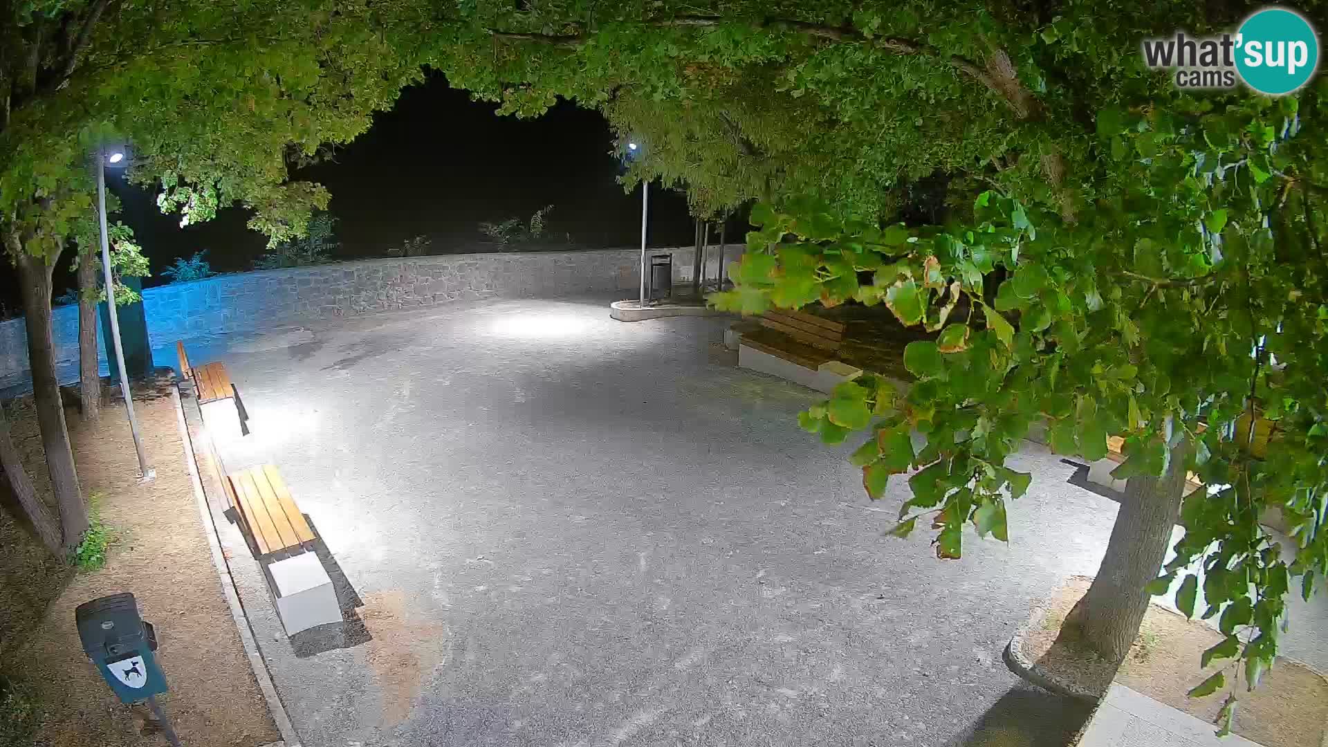 Kamera uživo Senj – Park književnika i Velebitski kanal