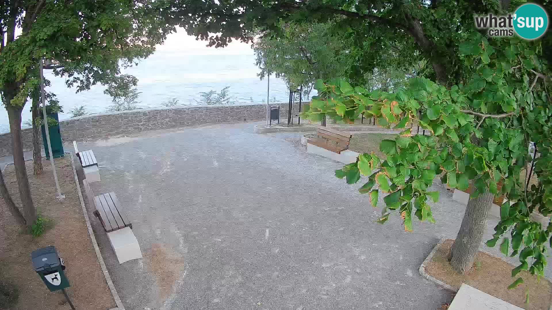 Webcam Senj en direct – Parc des Écrivains et canal du Velebit