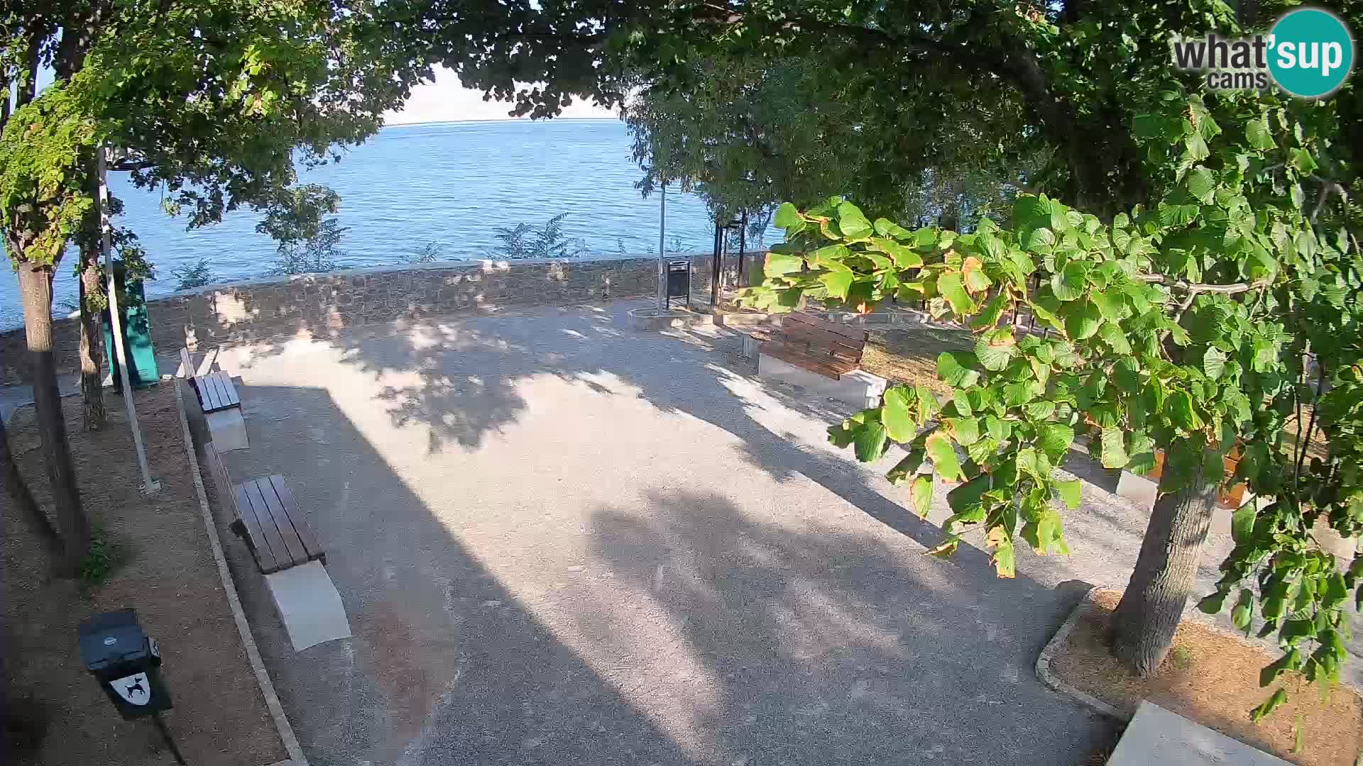 Webcam Senj en direct – Parc des Écrivains et canal du Velebit