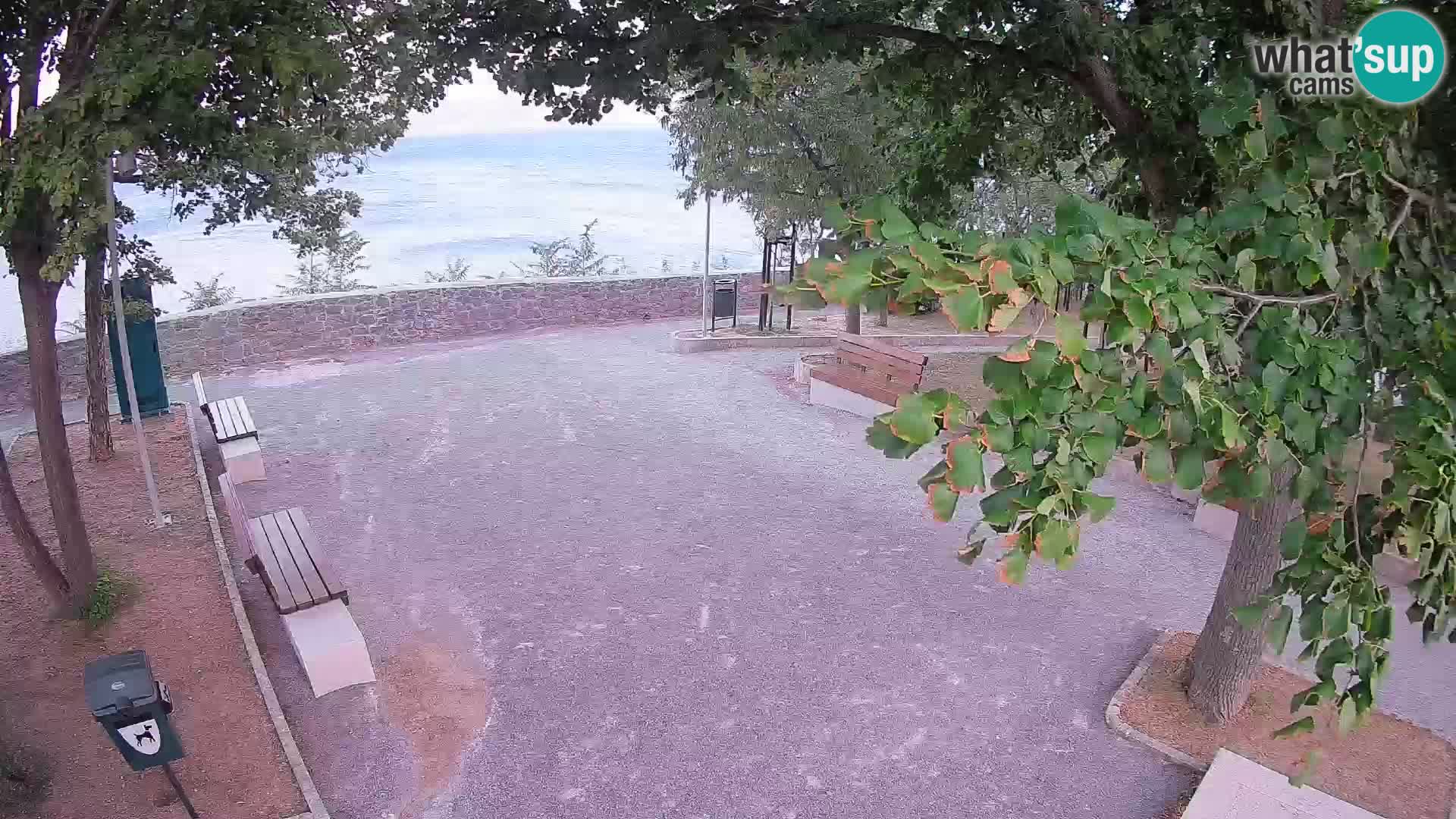 Kamera uživo Senj – Park književnika i Velebitski kanal