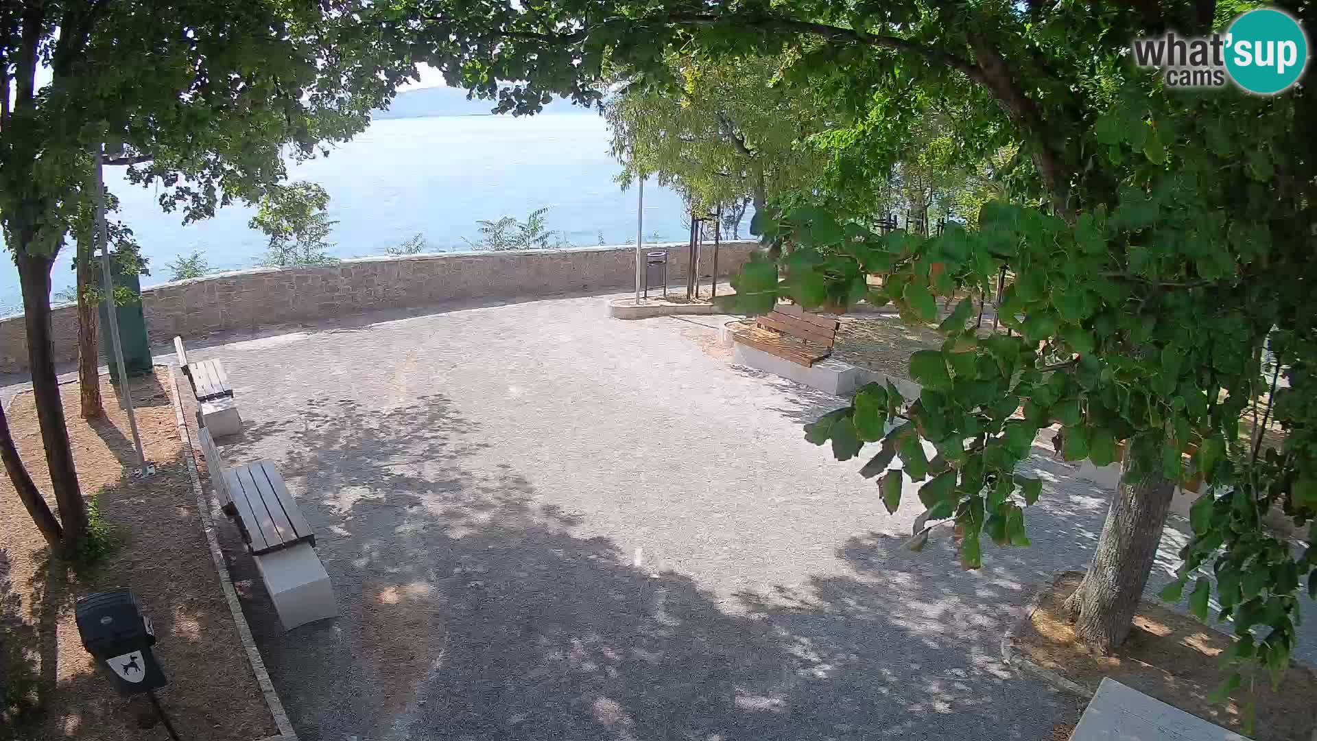 Kamera uživo Senj – Park književnika i Velebitski kanal