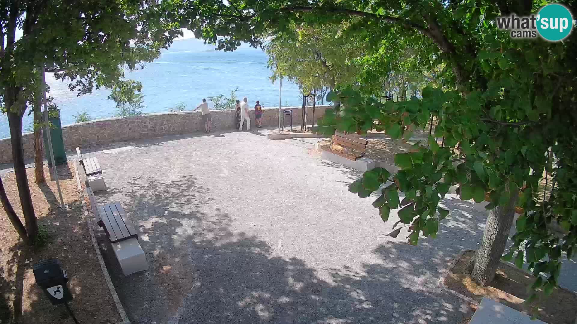 Spletna kamera Senj v živo – Park pisateljev in Velebitski kanal