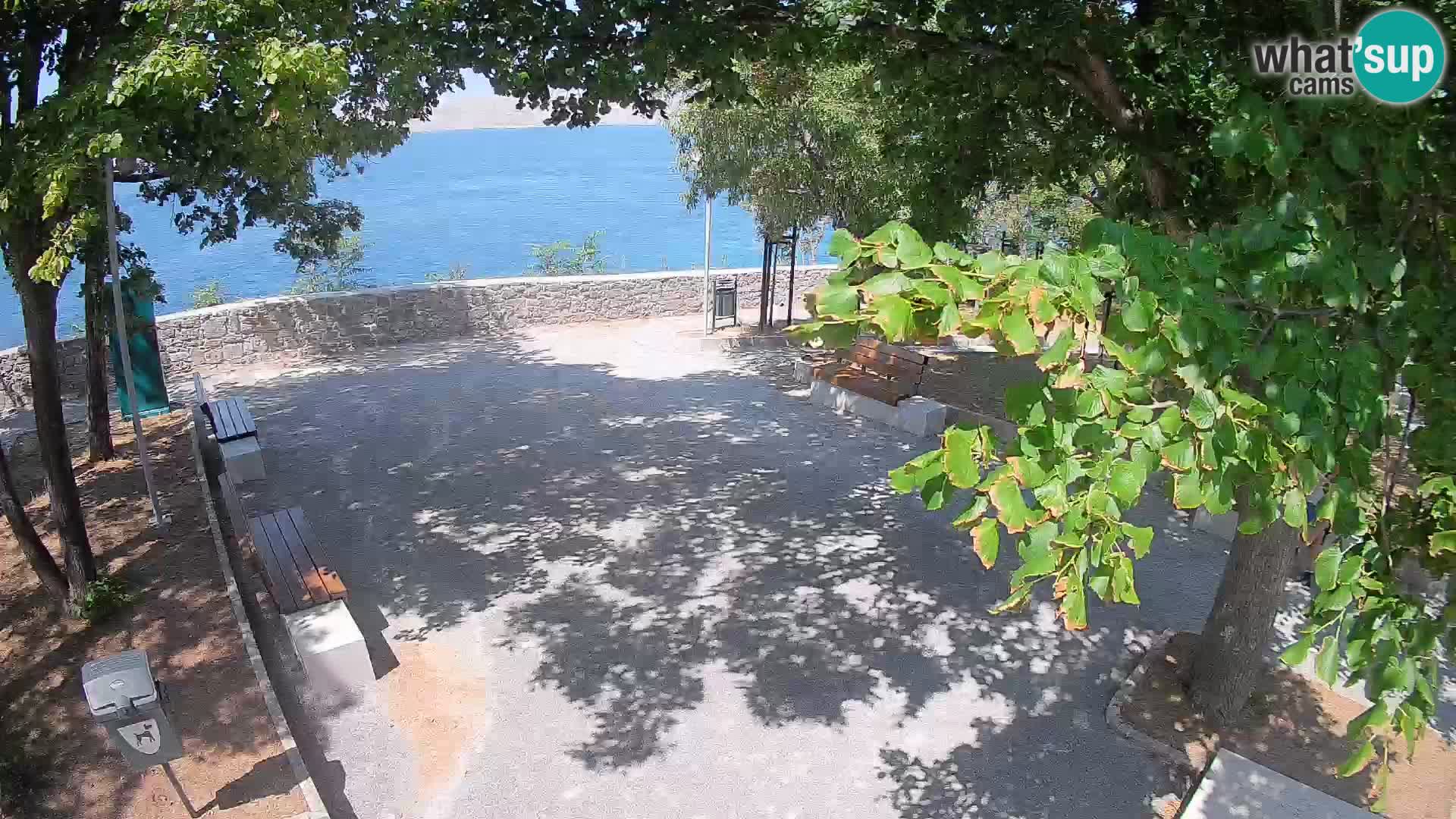 Webcam Senj en direct – Parc des Écrivains et canal du Velebit