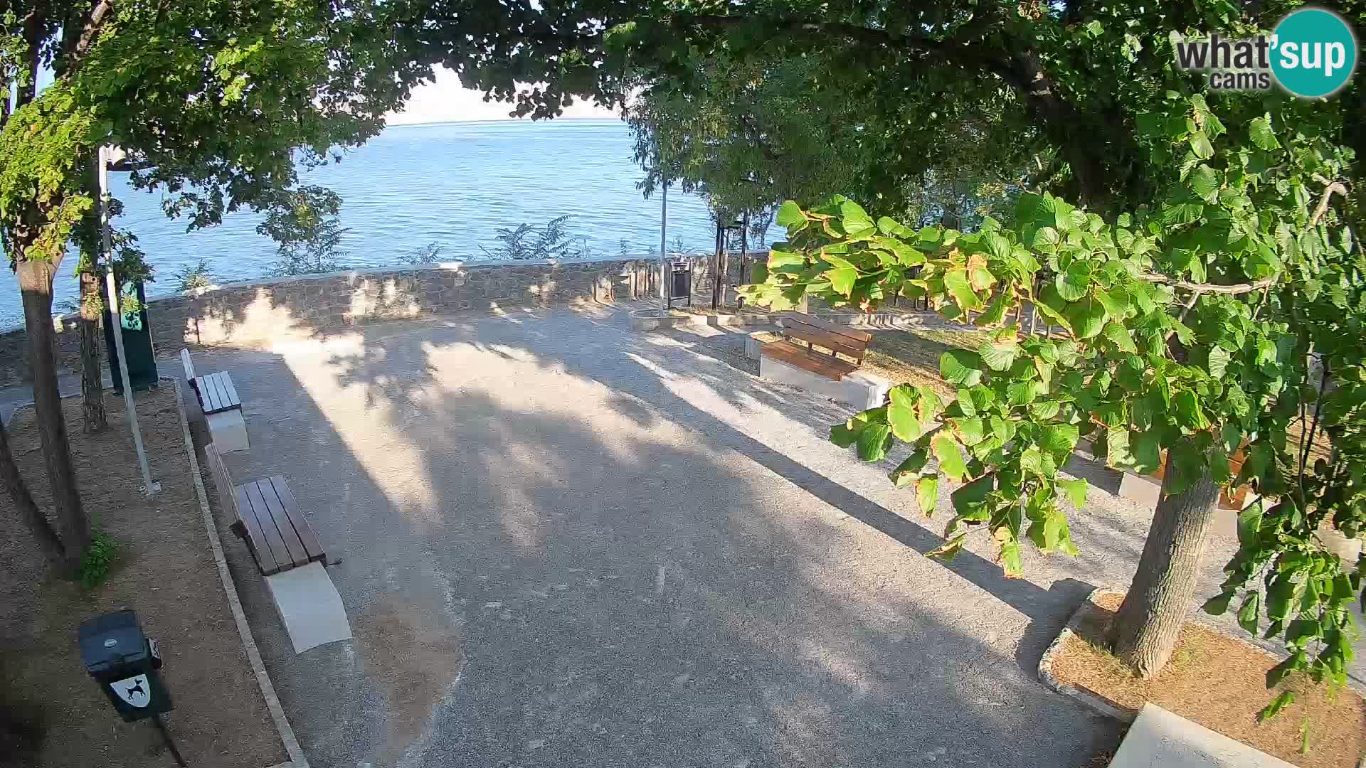 Kamera uživo Senj – Park književnika i Velebitski kanal