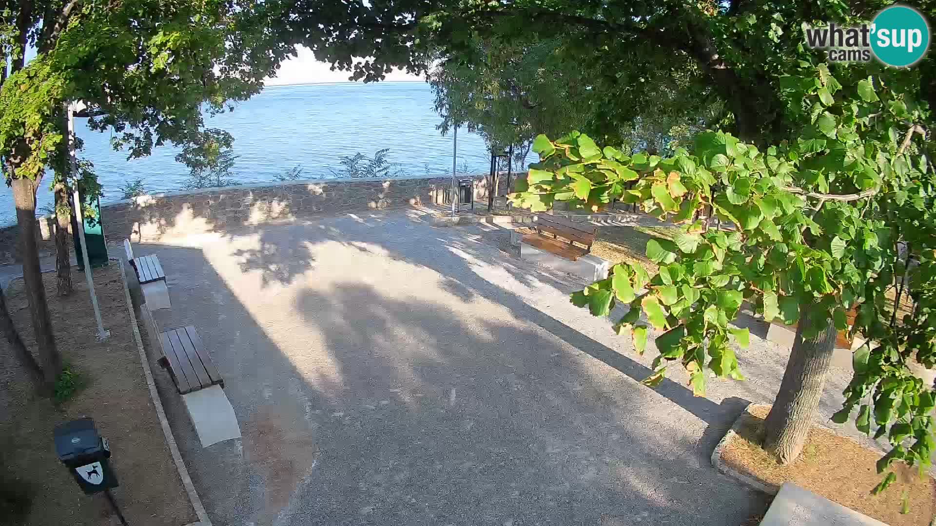 Webcam Senj en direct – Parc des Écrivains et canal du Velebit