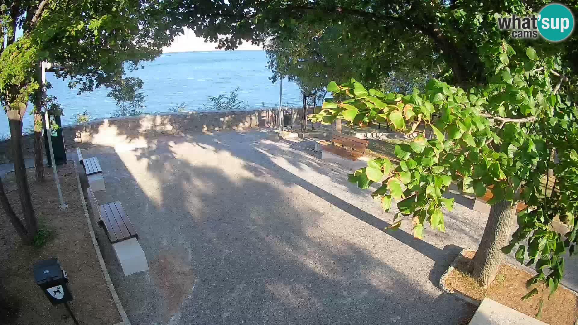 Webcam Senj en direct – Parc des Écrivains et canal du Velebit