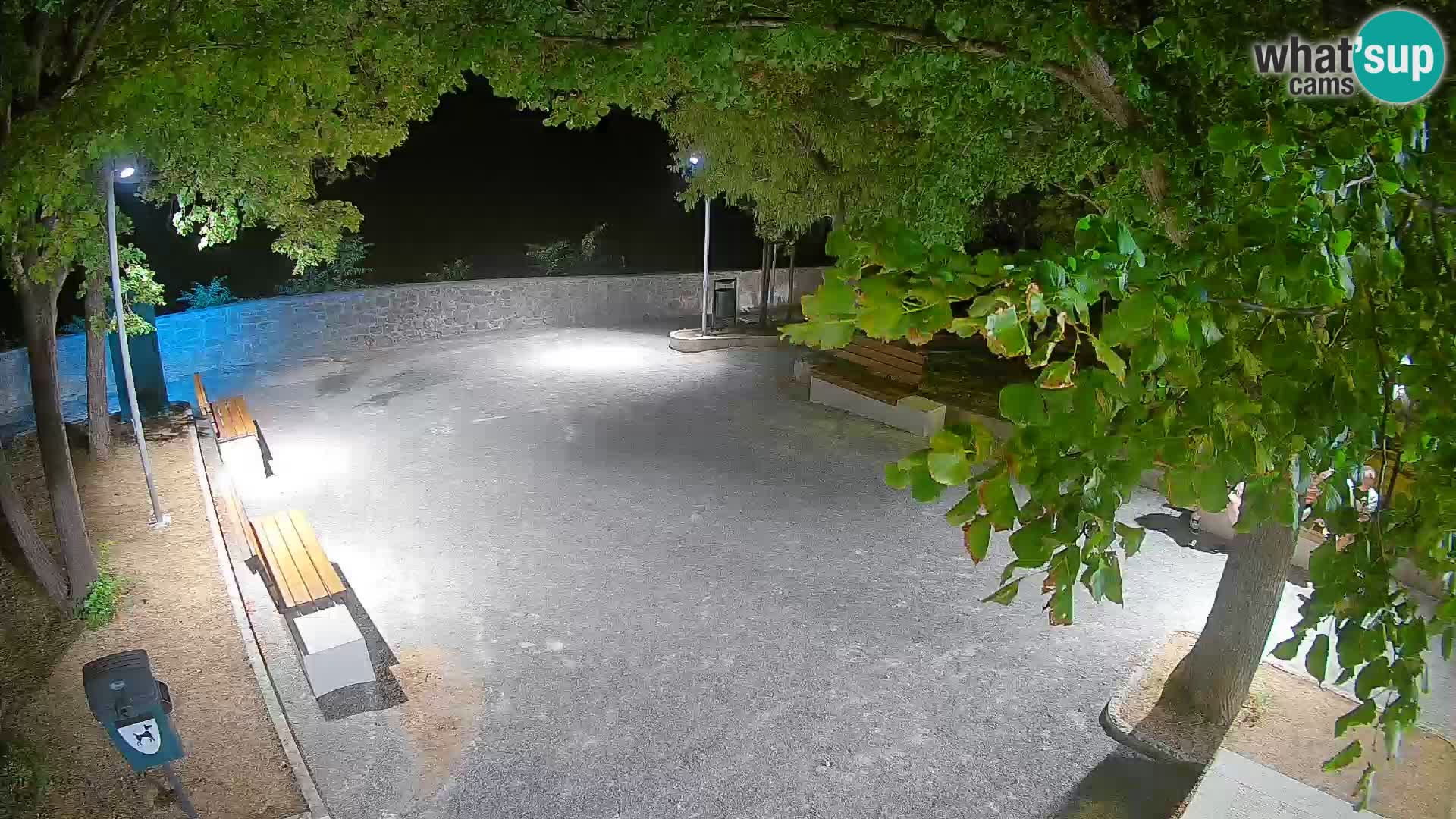 Kamera uživo Senj – Park književnika i Velebitski kanal