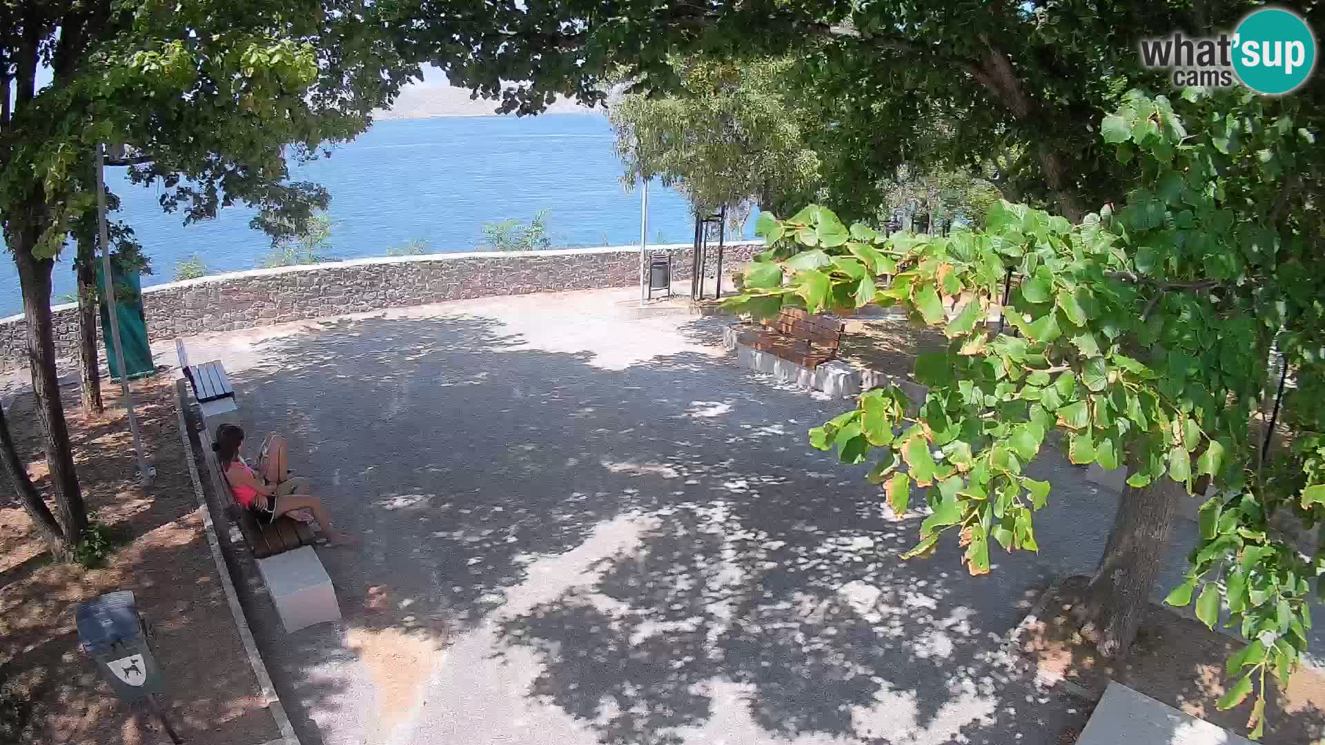 Spletna kamera Senj v živo – Park pisateljev in Velebitski kanal