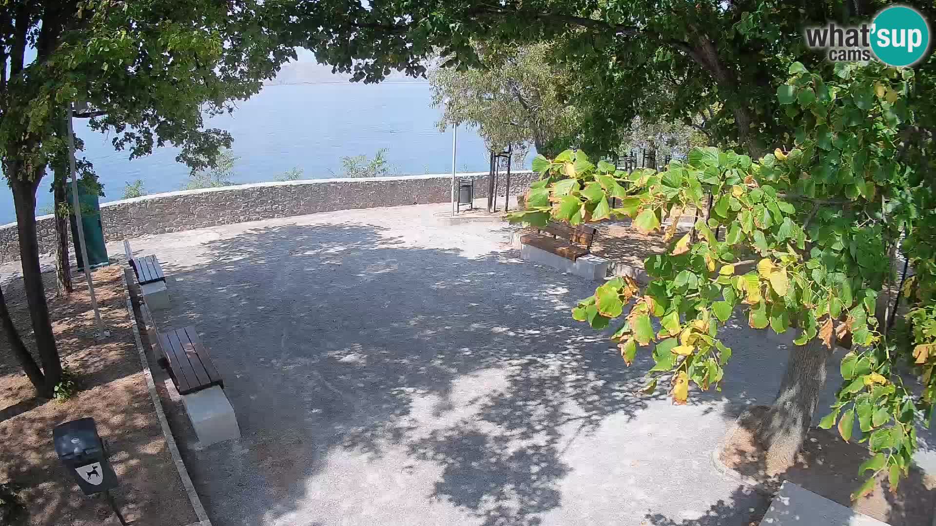 Webcam Senj en direct – Parc des Écrivains et canal du Velebit