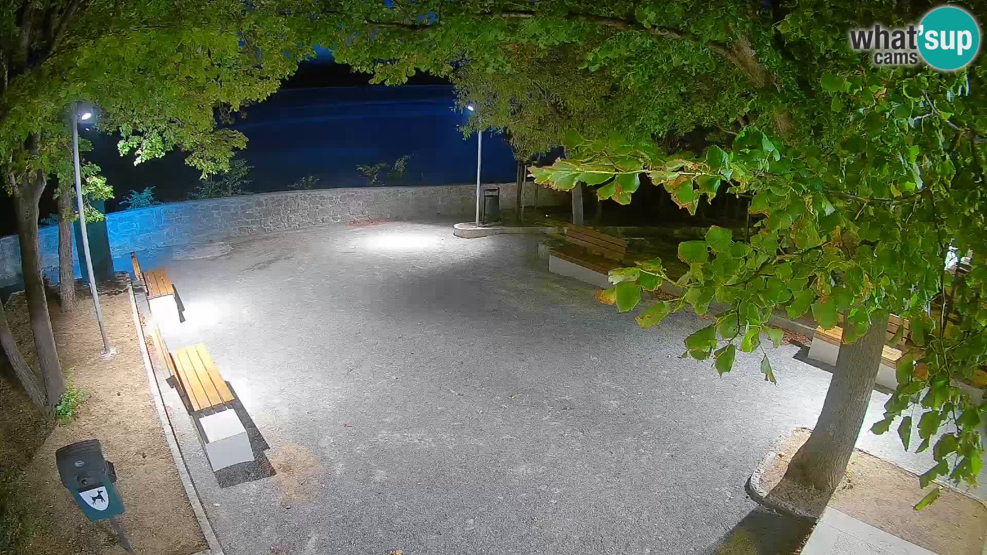 Kamera uživo Senj – Park književnika i Velebitski kanal