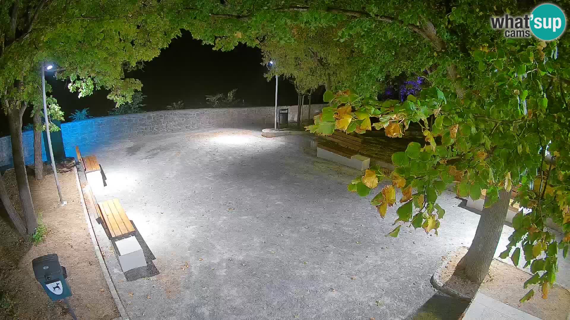 Kamera uživo Senj – Park književnika i Velebitski kanal