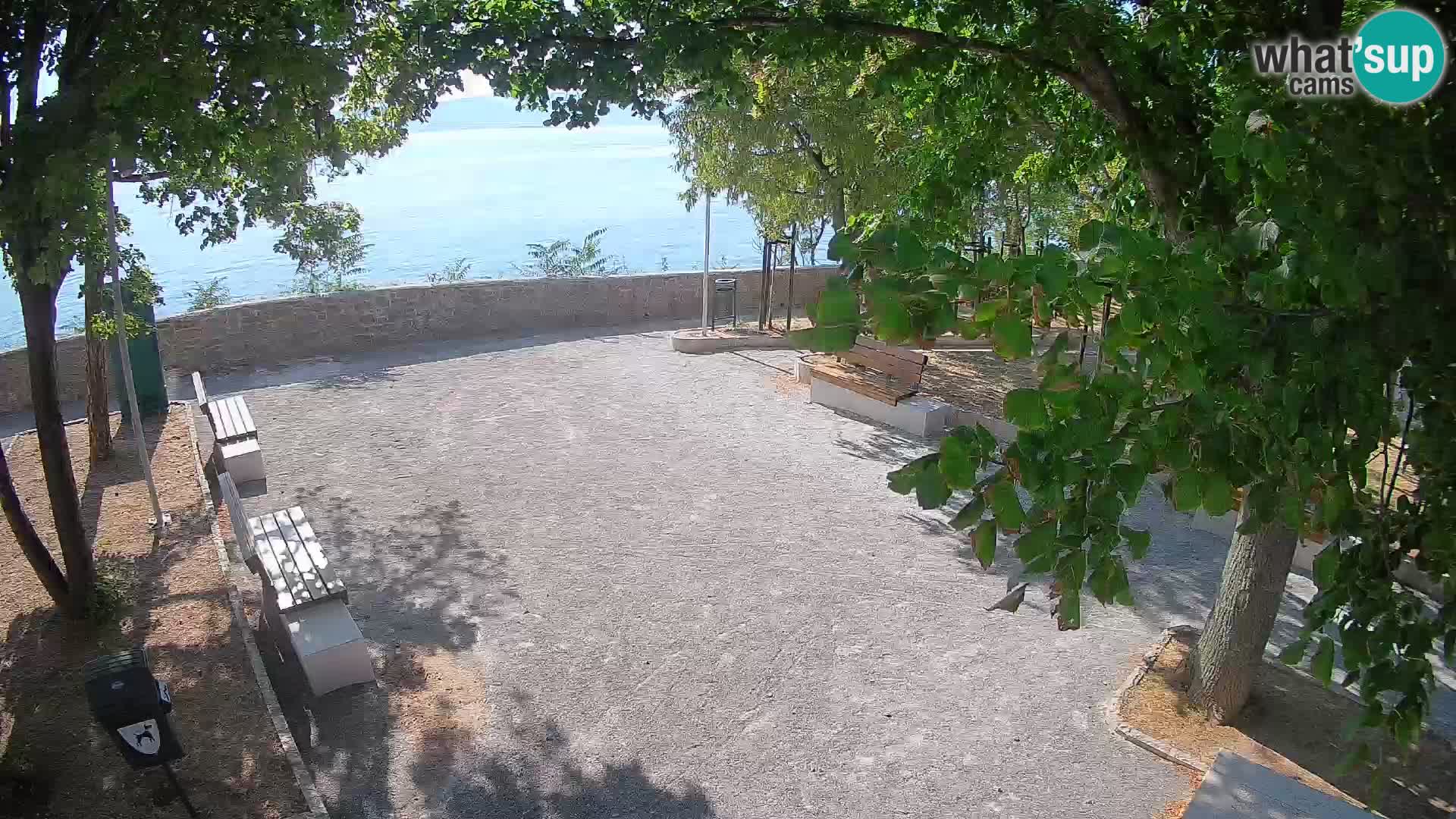 Kamera uživo Senj – Park književnika i Velebitski kanal