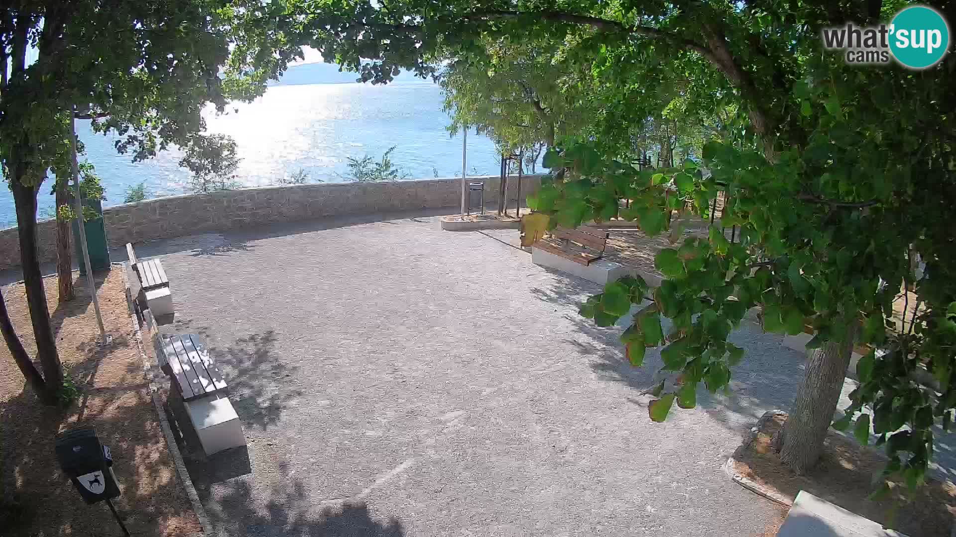 Webcam Senj en direct – Parc des Écrivains et canal du Velebit