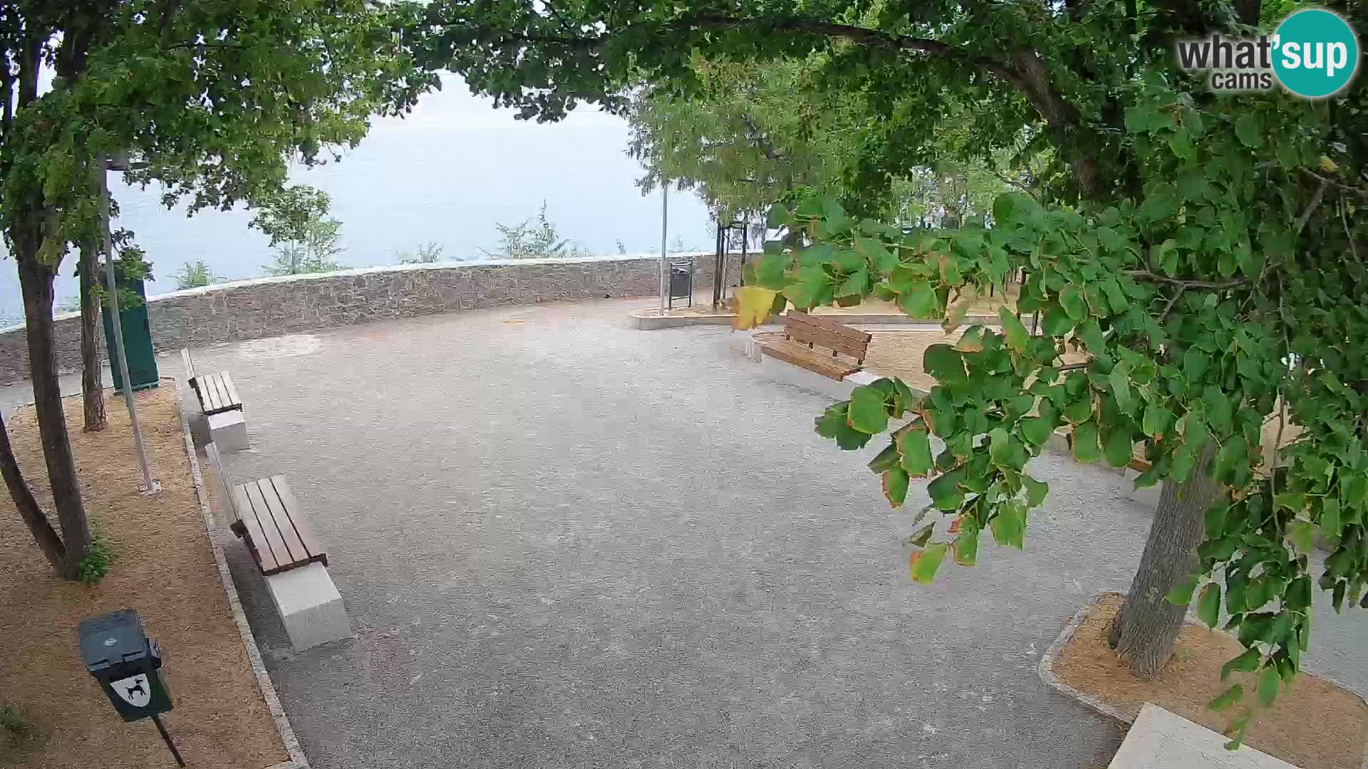 Webcam Senj en direct – Parc des Écrivains et canal du Velebit