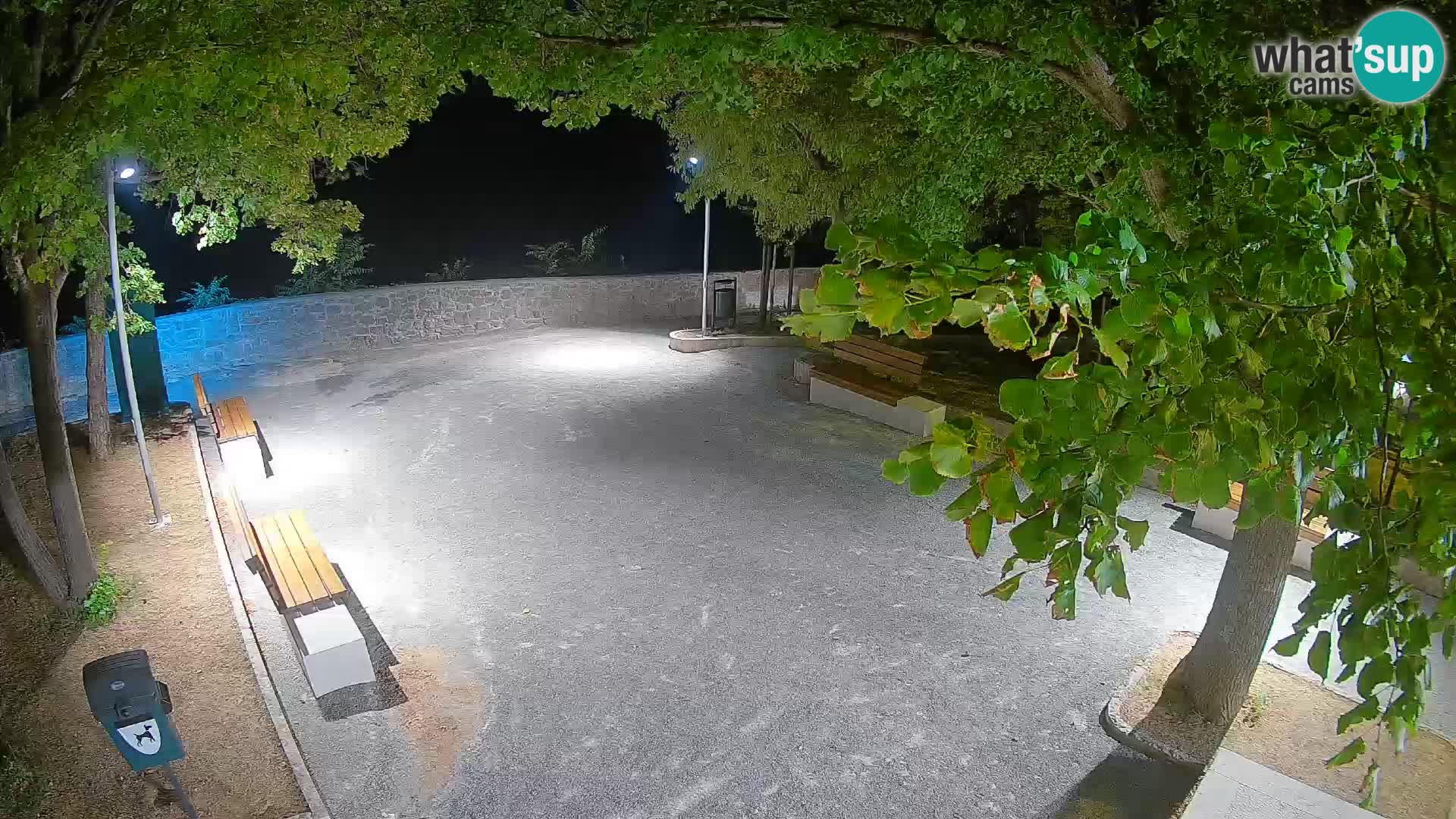 Kamera uživo Senj – Park književnika i Velebitski kanal