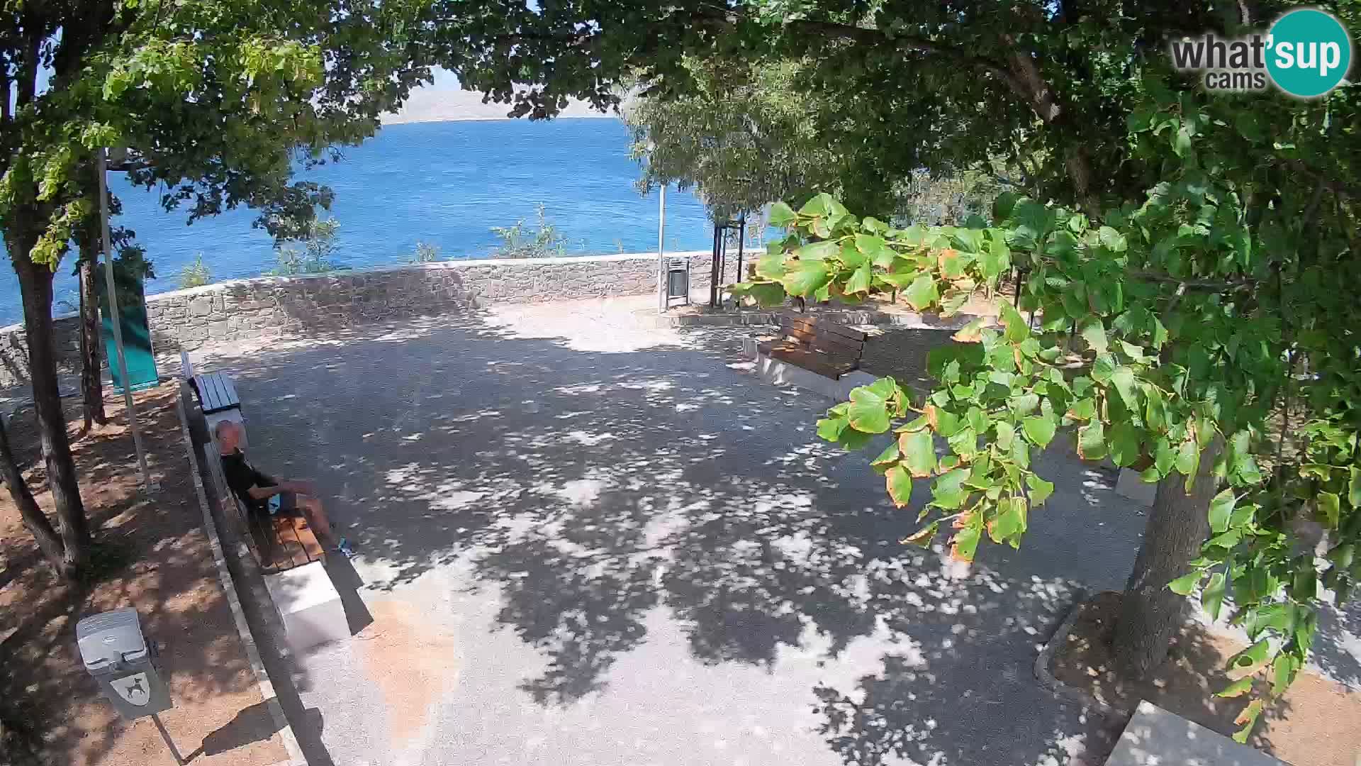 Webcam Senj en direct – Parc des Écrivains et canal du Velebit