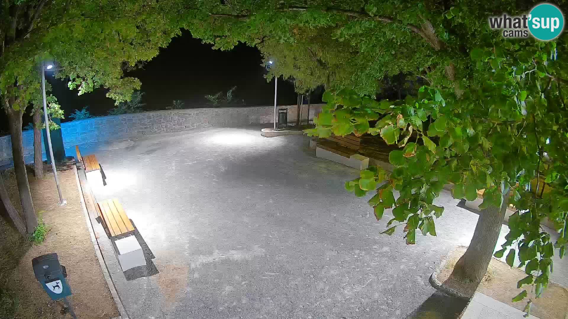 Kamera uživo Senj – Park književnika i Velebitski kanal