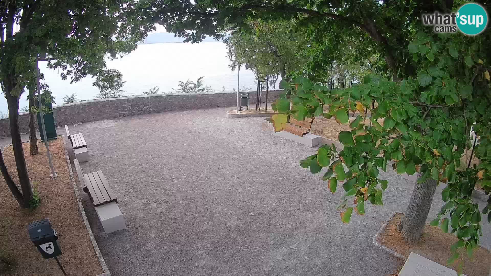 Kamera uživo Senj – Park književnika i Velebitski kanal