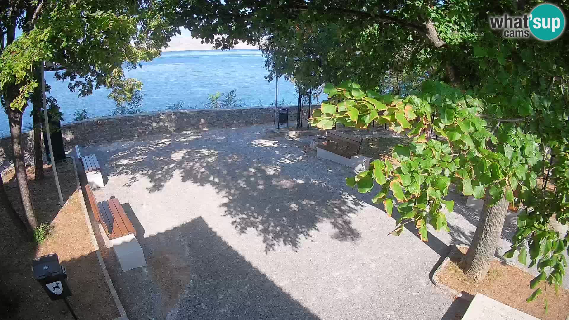 Kamera uživo Senj – Park književnika i Velebitski kanal