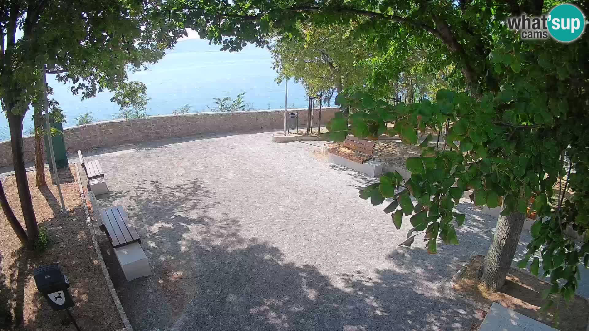 Kamera uživo Senj – Park književnika i Velebitski kanal