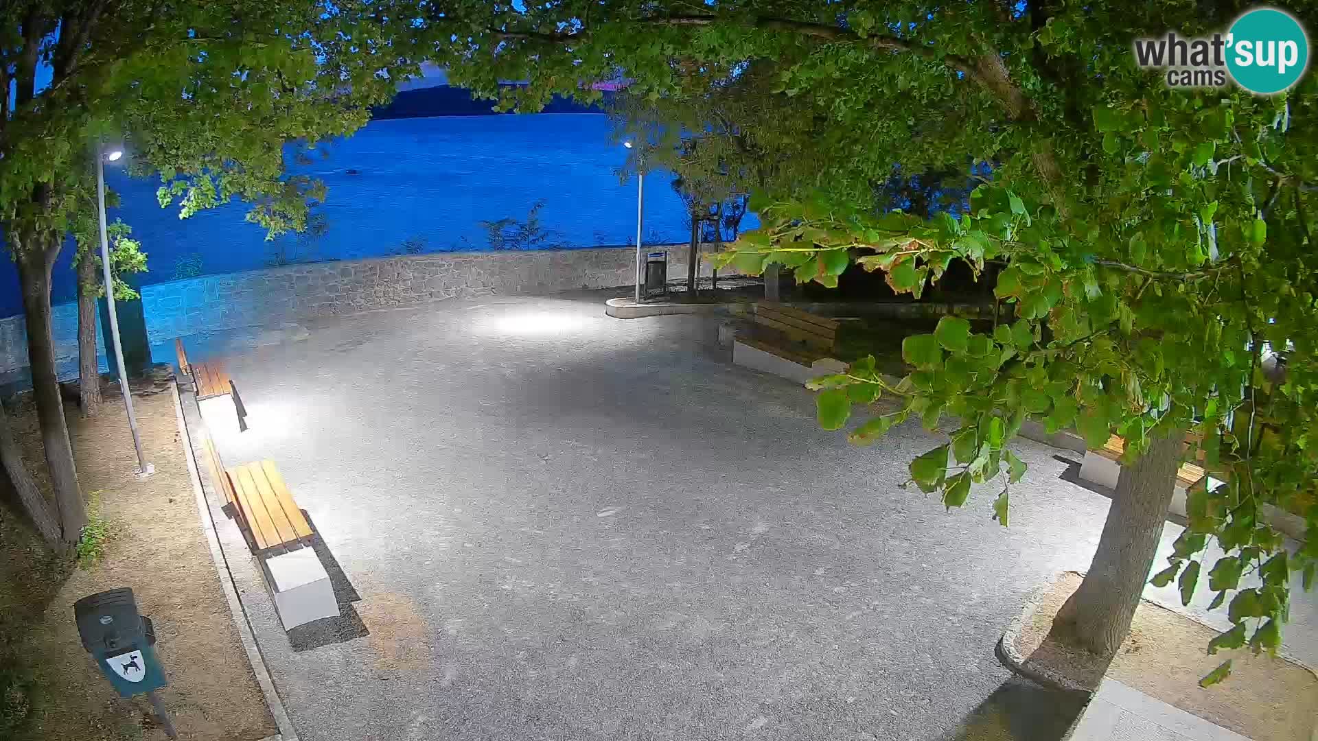 Webcam Senj en direct – Parc des Écrivains et canal du Velebit