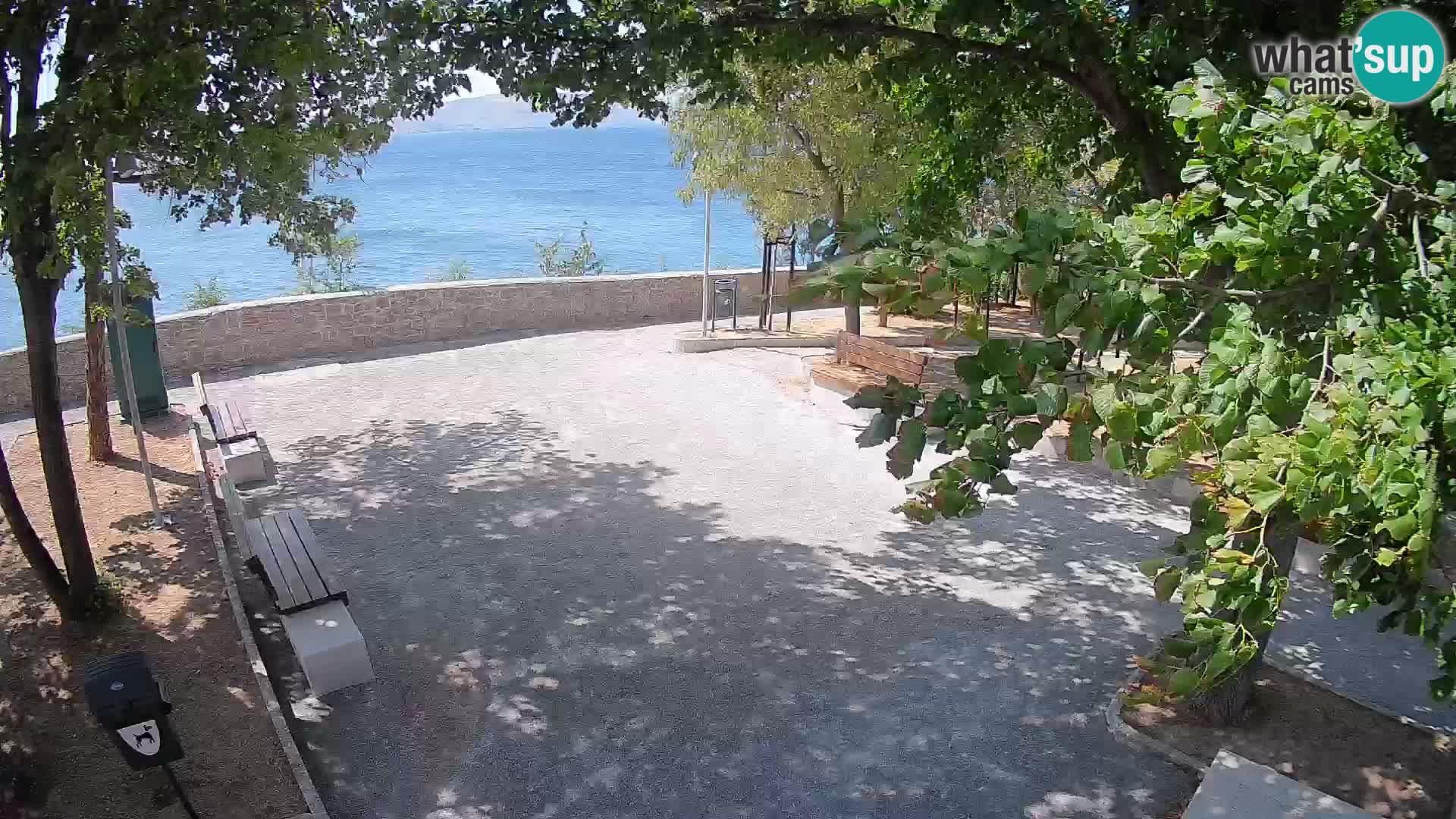 Webcam Senj en direct – Parc des Écrivains et canal du Velebit