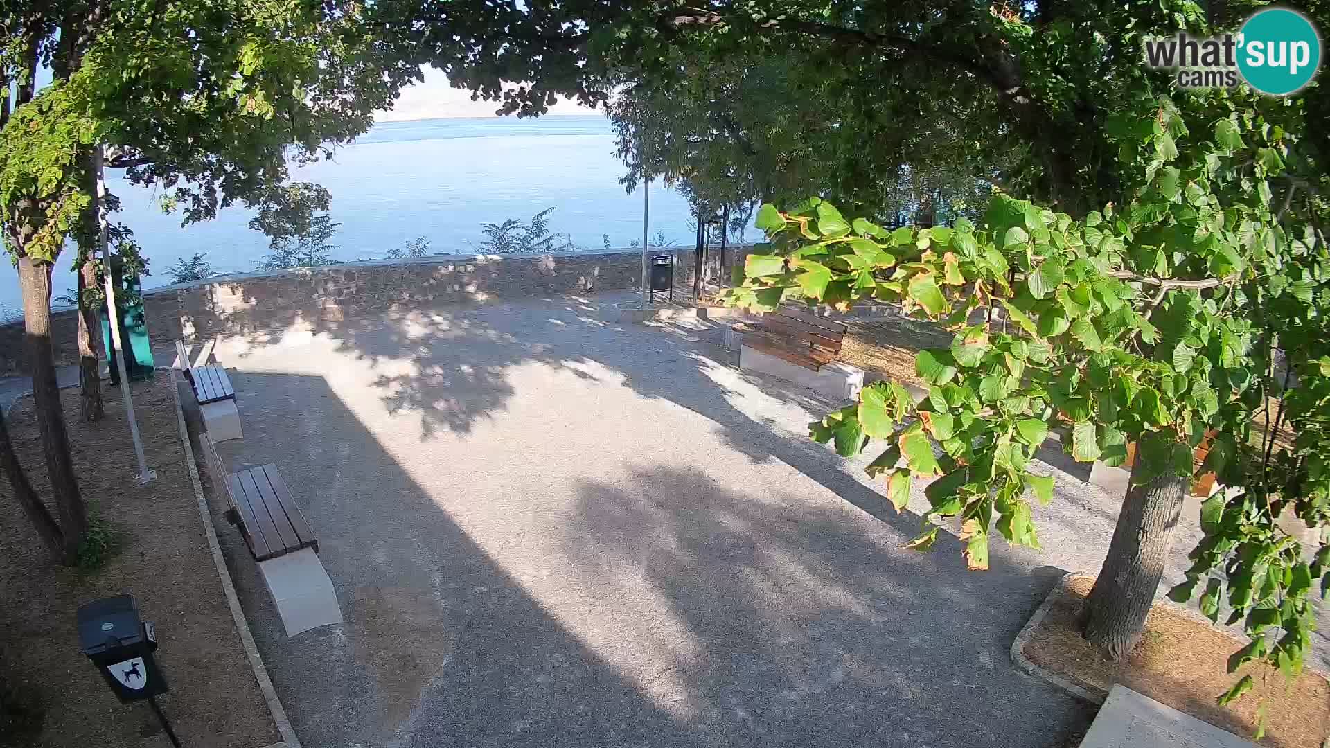 Webcam Senj en direct – Parc des Écrivains et canal du Velebit