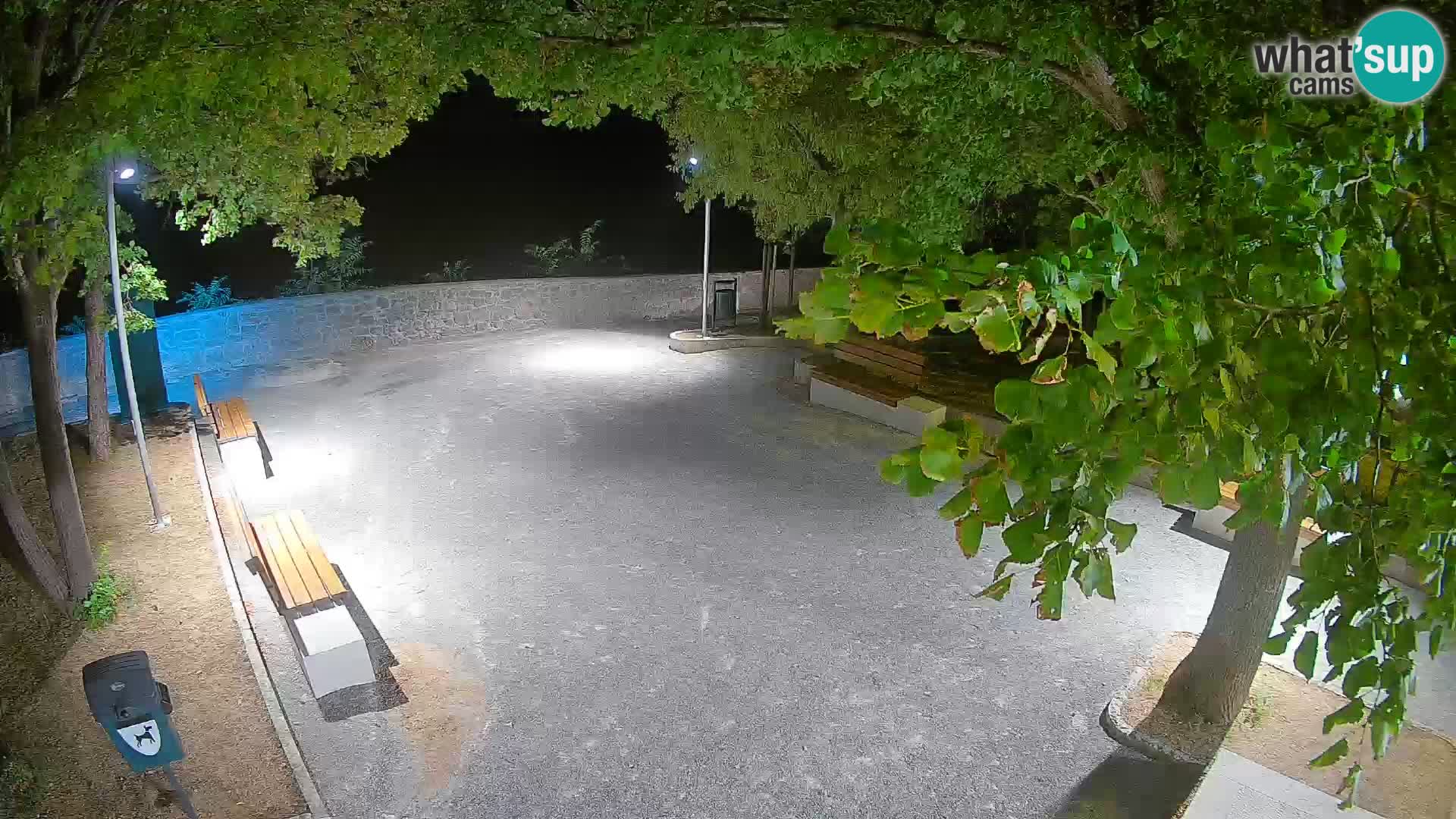 Webcam Senj en direct – Parc des Écrivains et canal du Velebit