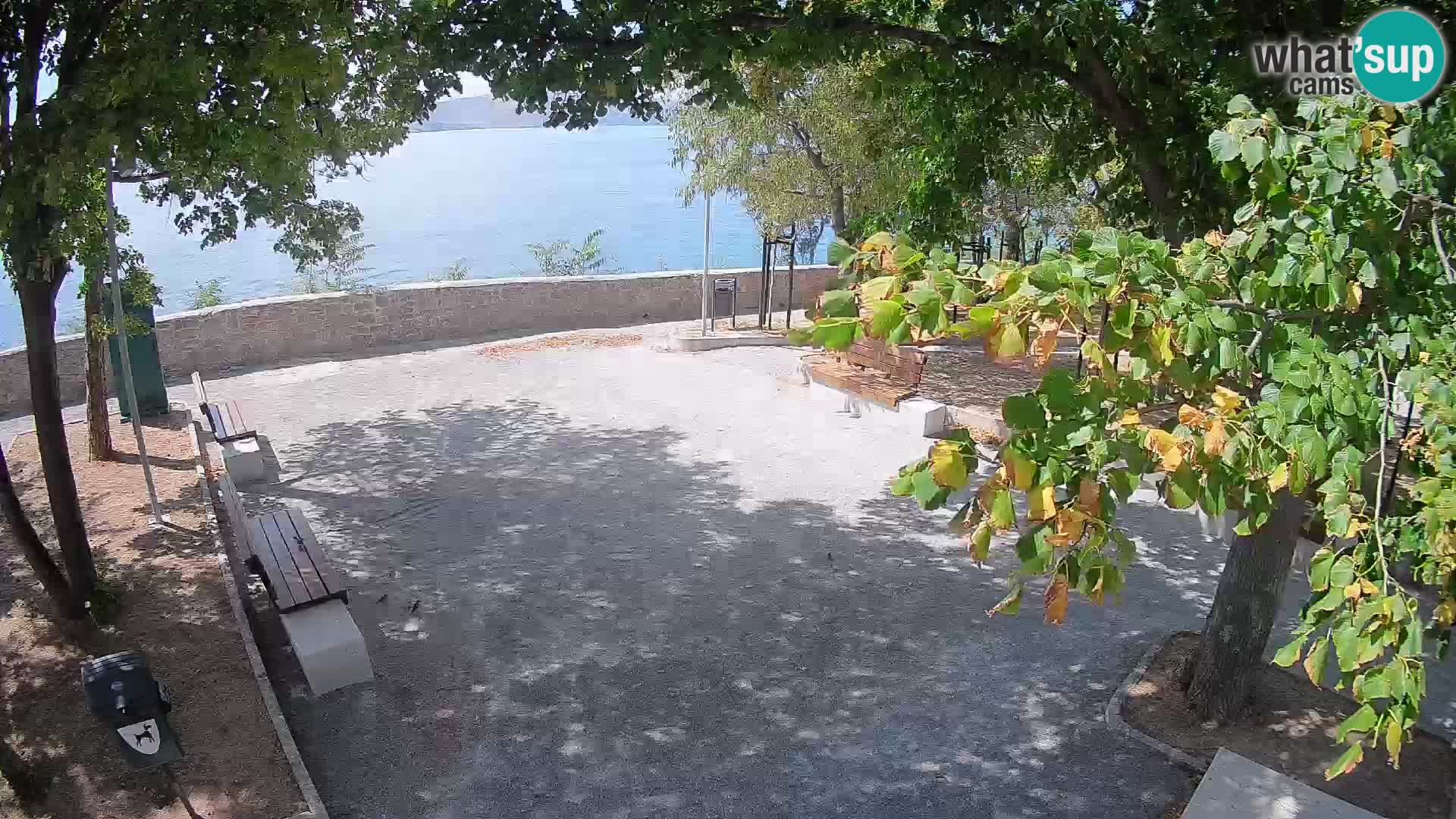Webcam Senj en direct – Parc des Écrivains et canal du Velebit