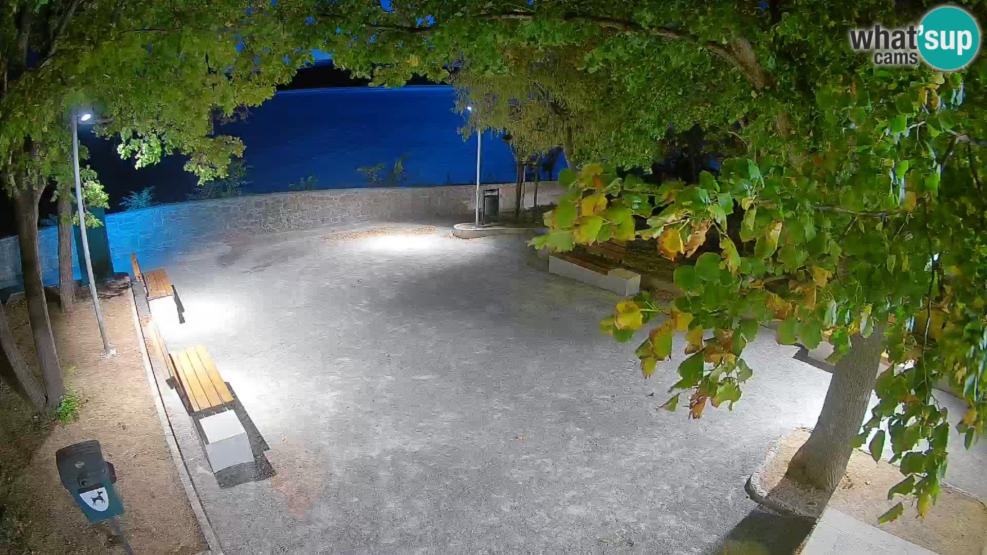 Kamera uživo Senj – Park književnika i Velebitski kanal