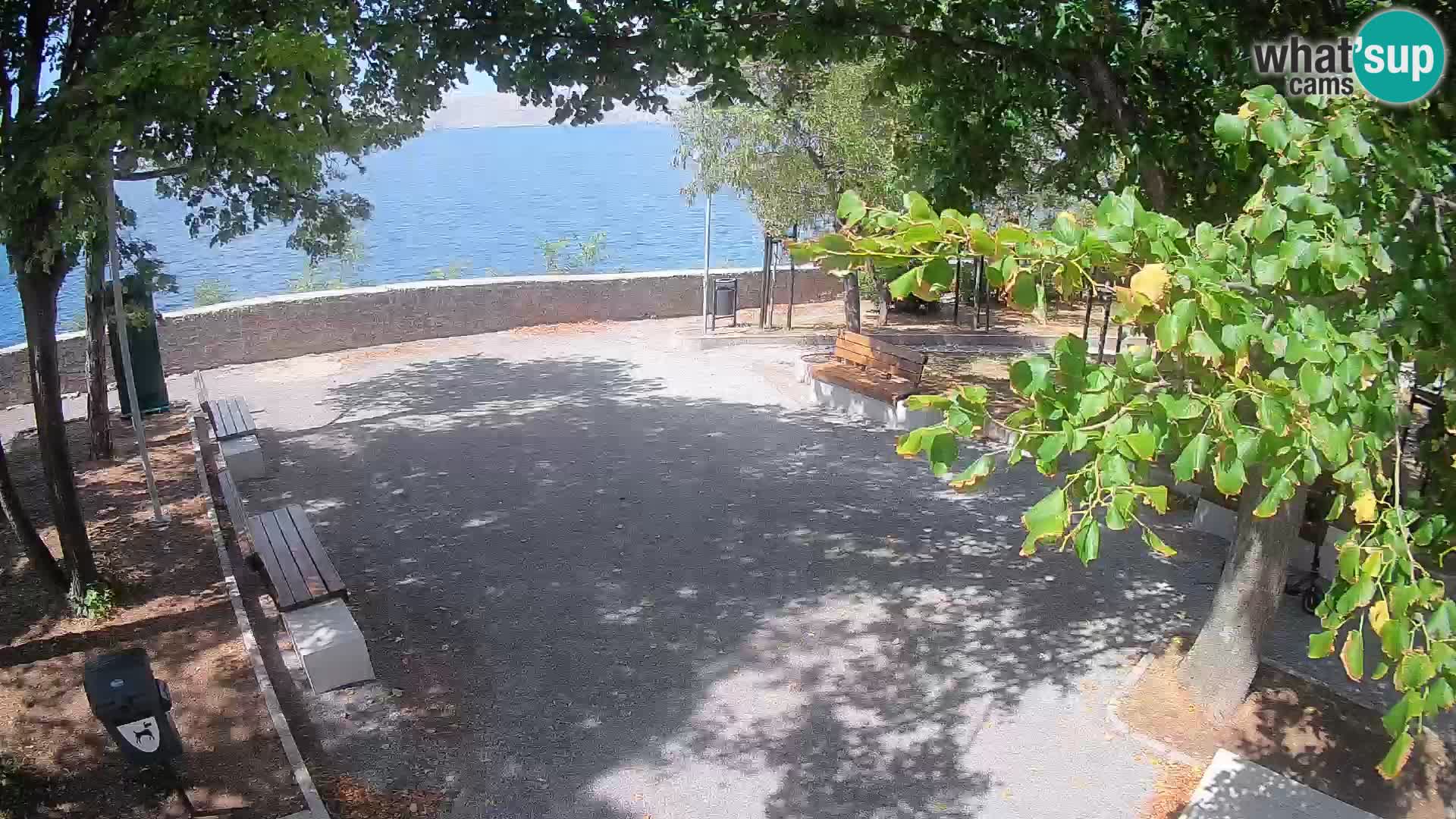 Webcam Senj en direct – Parc des Écrivains et canal du Velebit