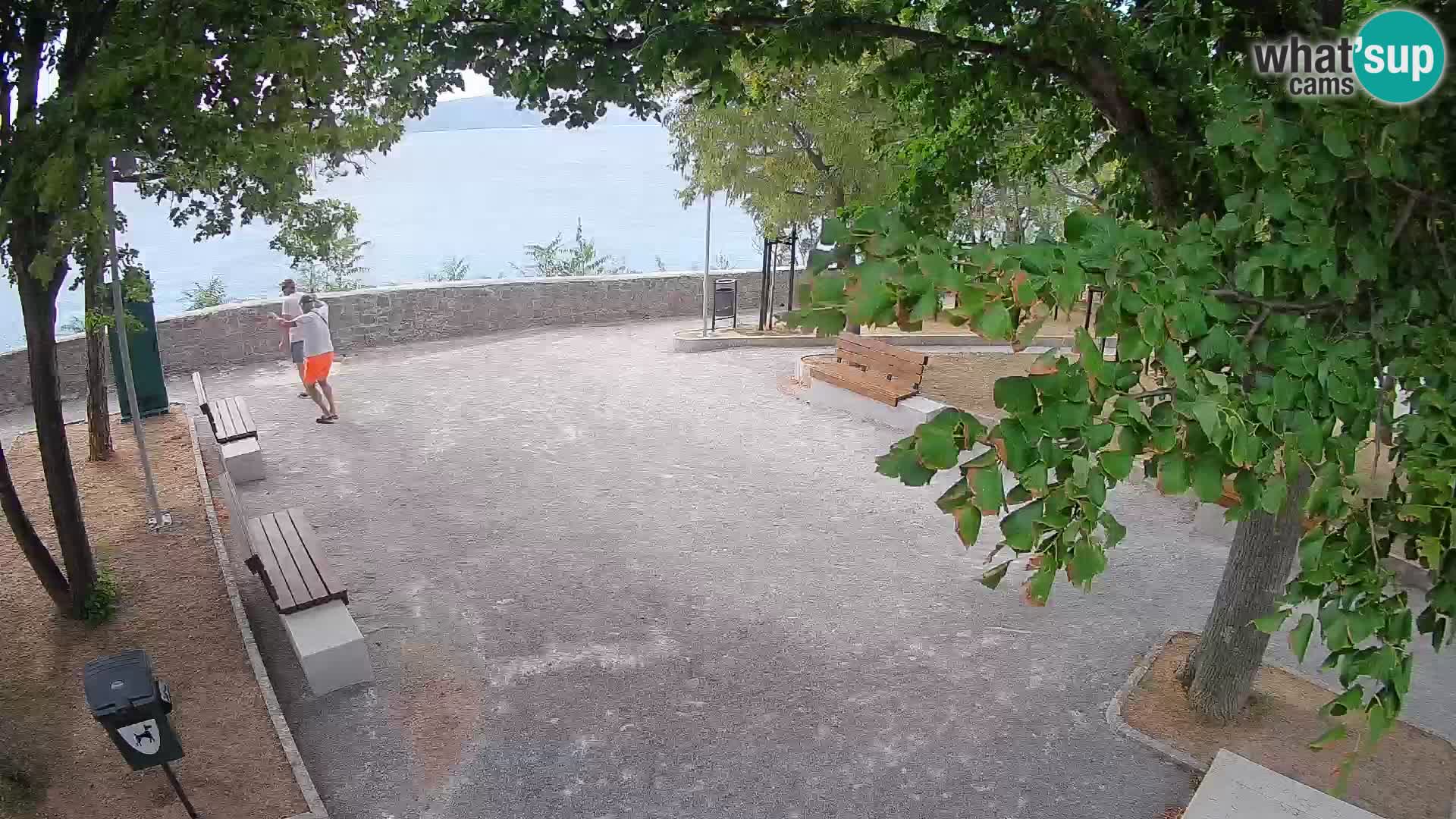 Webcam Senj en direct – Parc des Écrivains et canal du Velebit