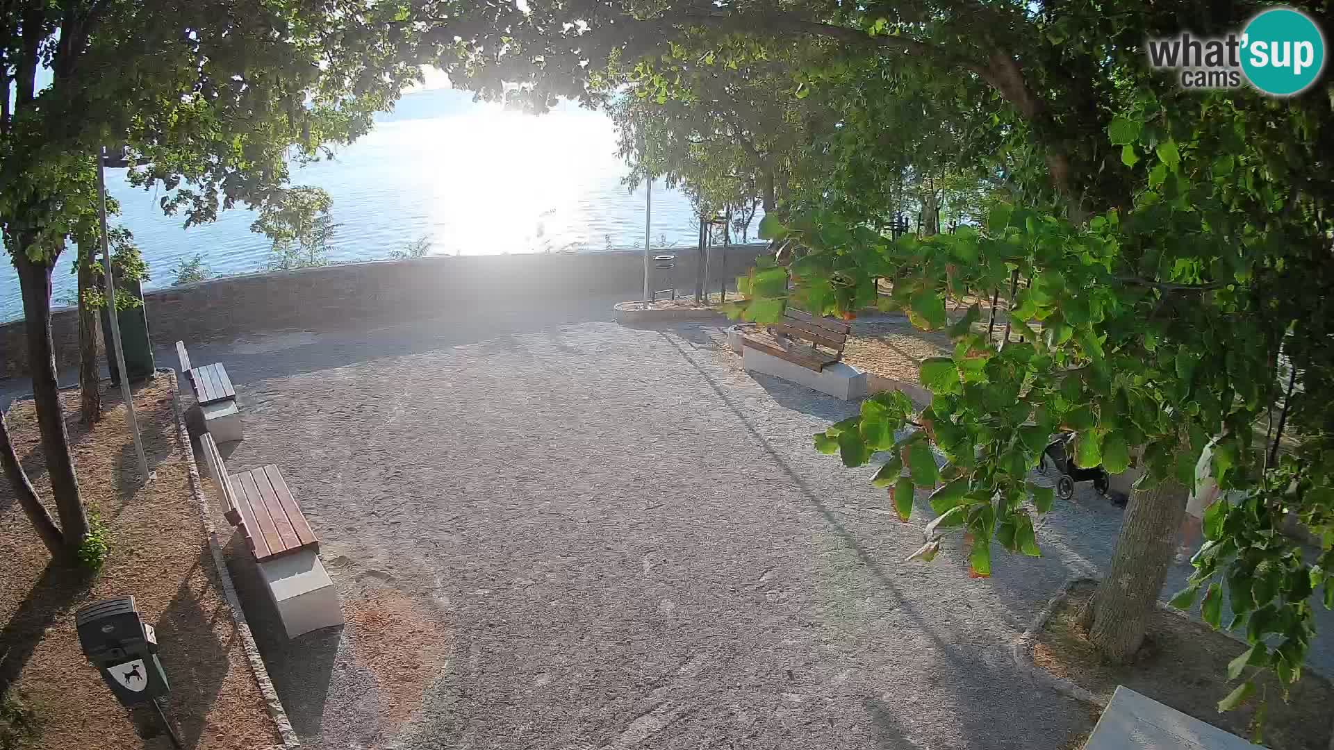 Kamera uživo Senj – Park književnika i Velebitski kanal