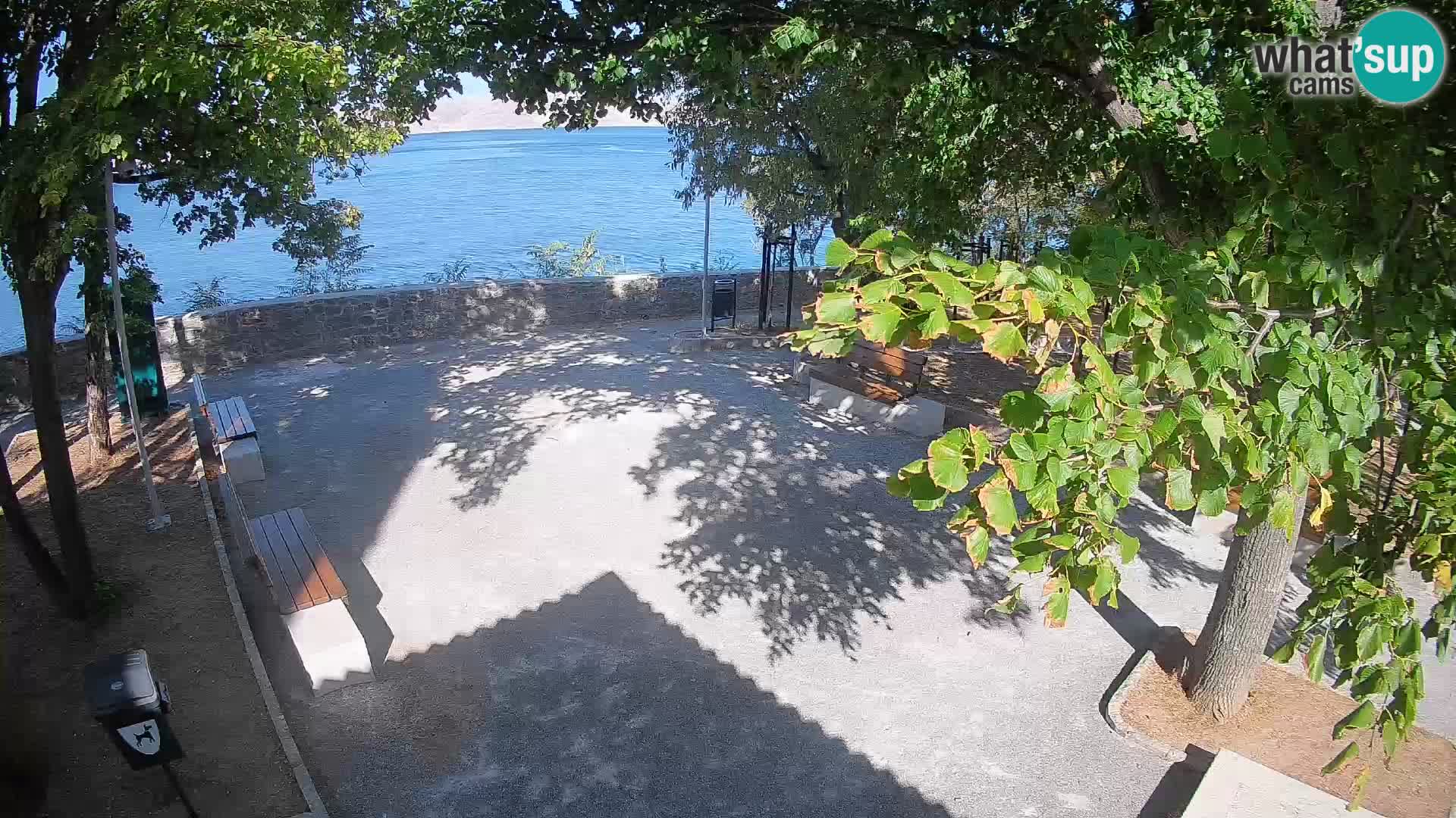 Webcam Senj en direct – Parc des Écrivains et canal du Velebit