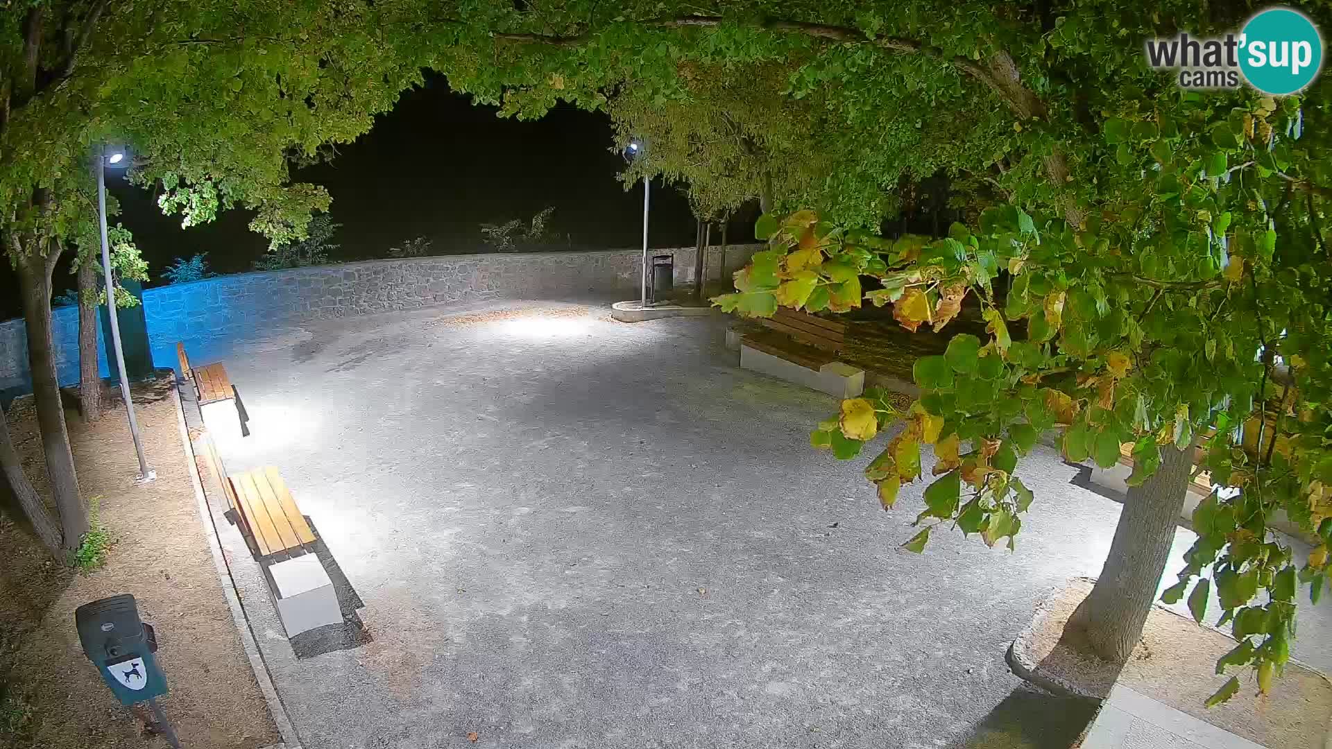 Kamera uživo Senj – Park književnika i Velebitski kanal