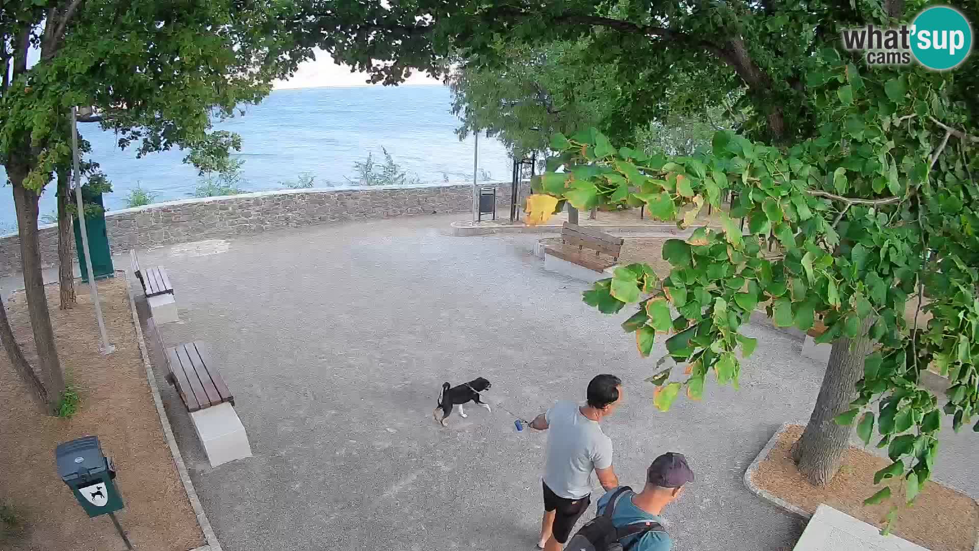 Webcam Senj en direct – Parc des Écrivains et canal du Velebit