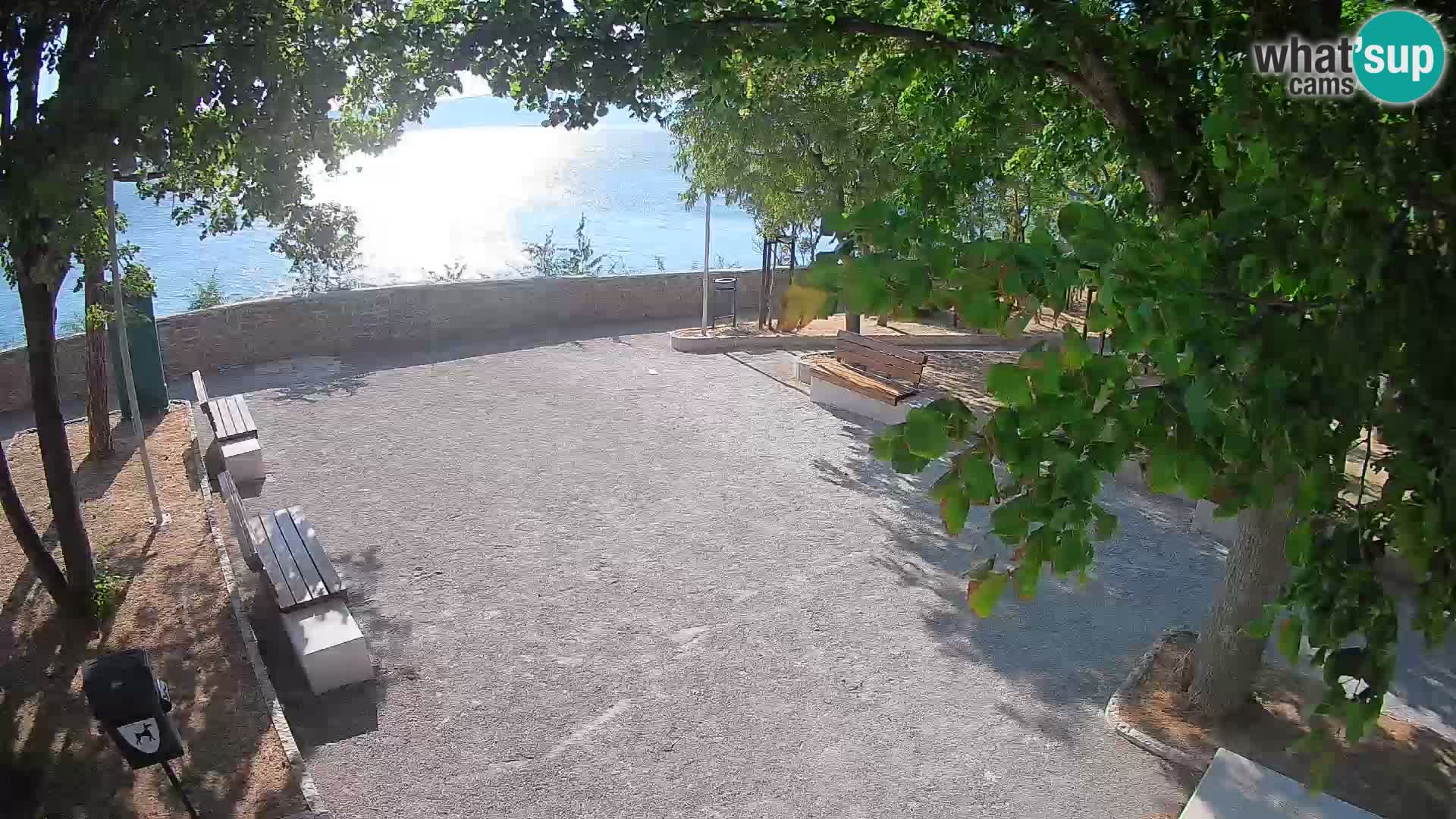 Webcam Senj en direct – Parc des Écrivains et canal du Velebit
